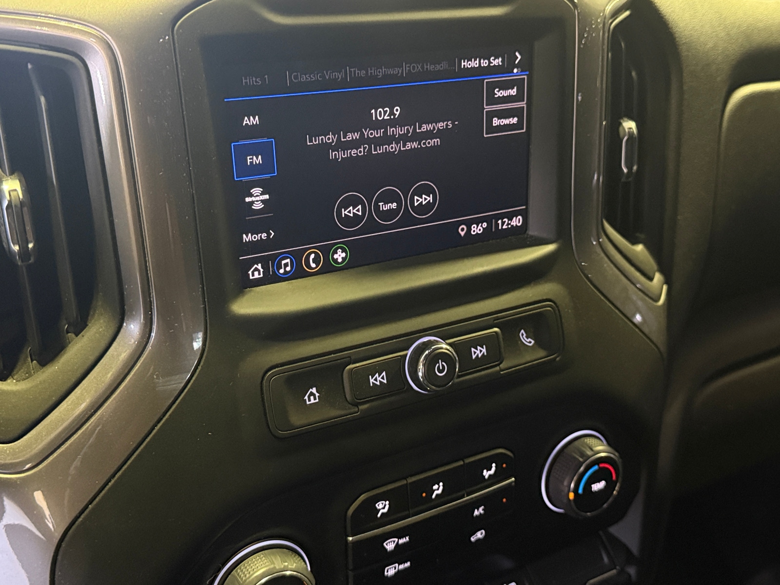 Thumbnail: 2024 Chevrolet Silverado 2500 - 4