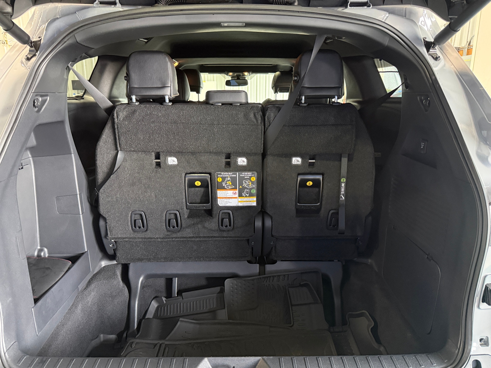 Thumbnail: 2026 Toyota Sienna - 6