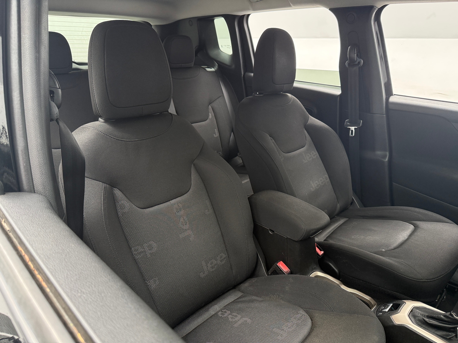 Thumbnail: 2017 Jeep Renegade - 2