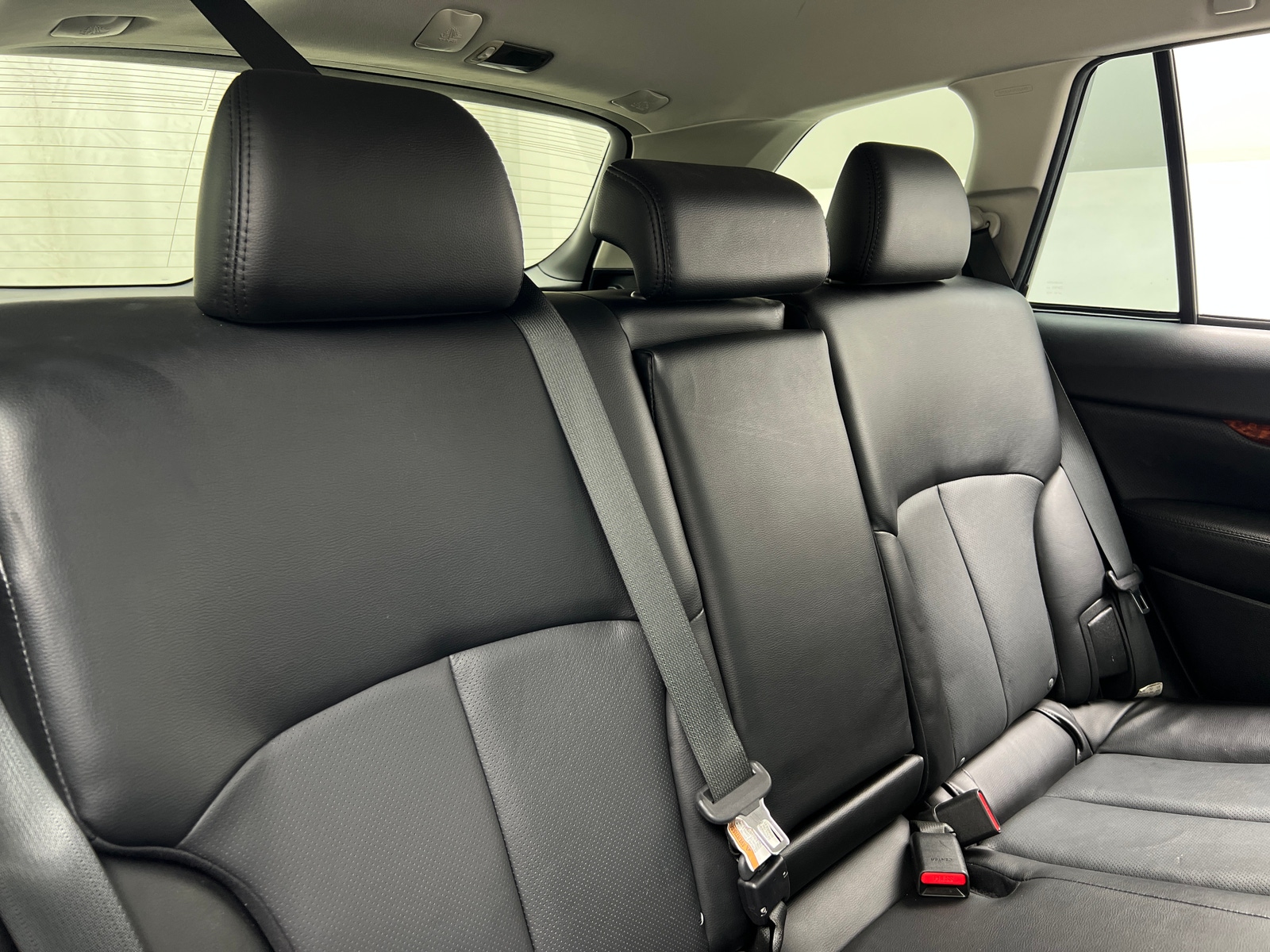 Thumbnail: 2011 Subaru Outback - 5
