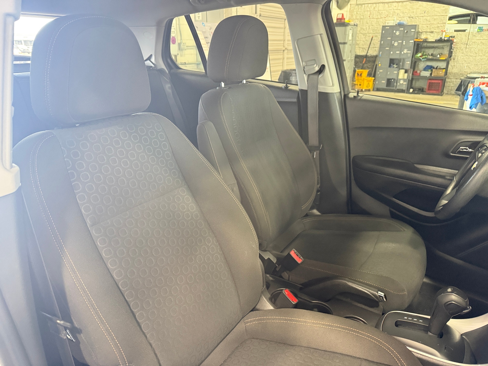 Thumbnail: 2021 Chevrolet Trax - 2