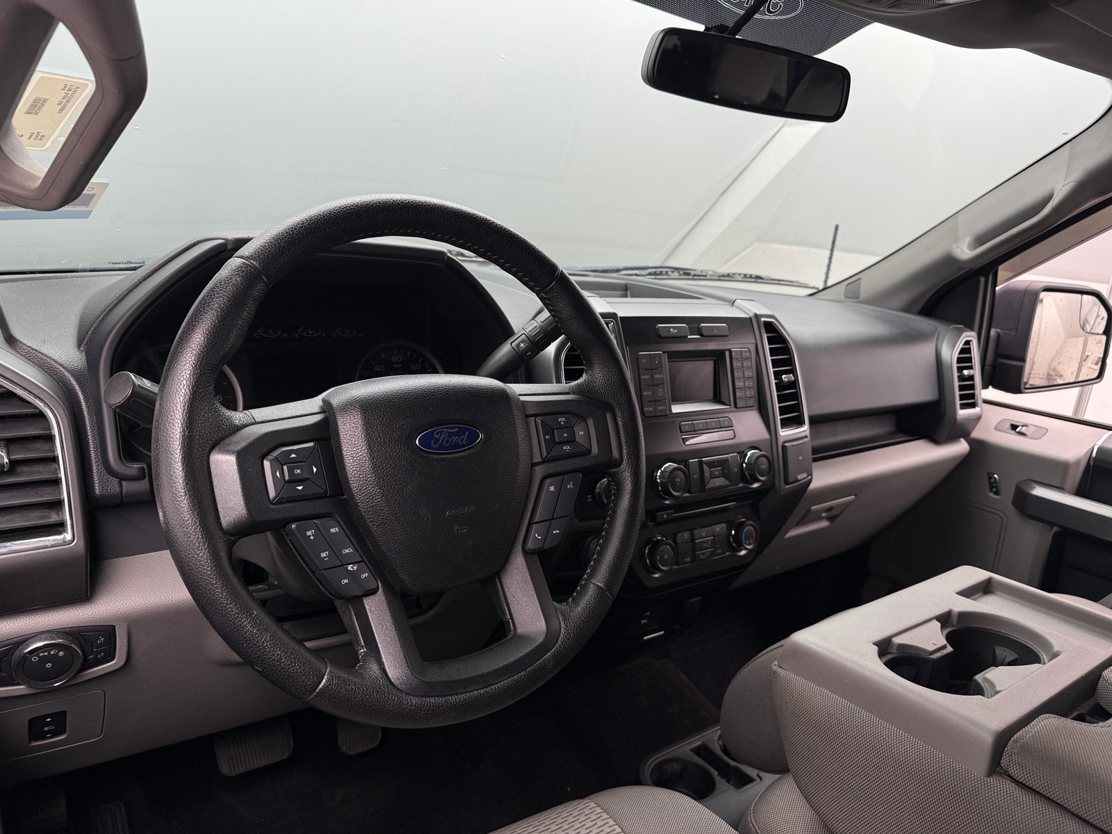 Thumbnail: 2016 Ford Econoline - 5