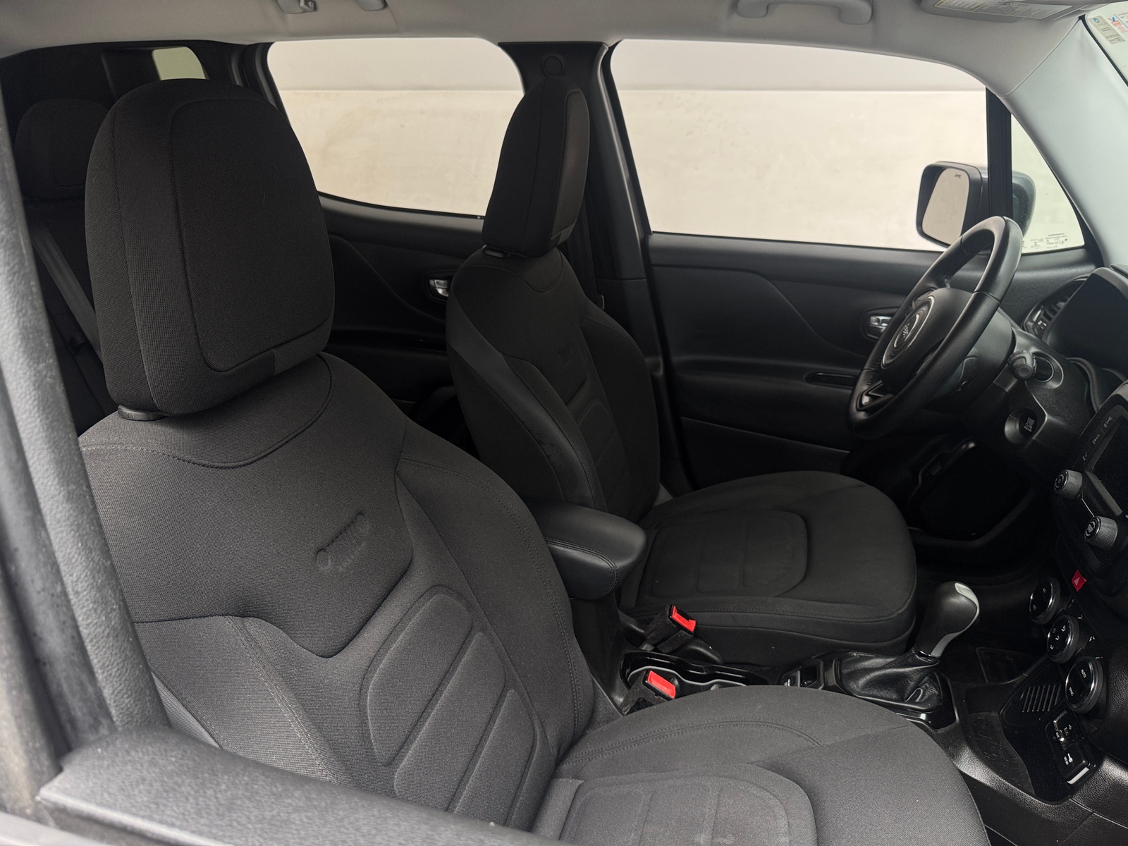 Thumbnail: 2017 Jeep Renegade - 2