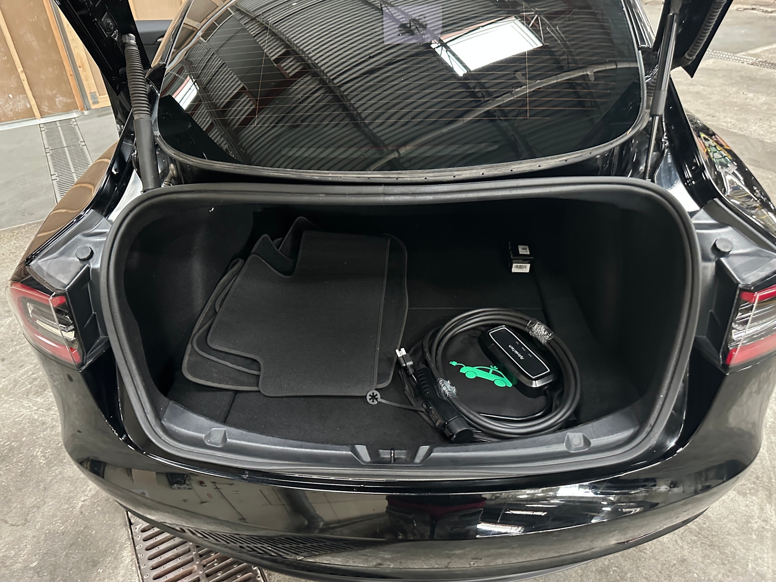 Thumbnail: 2022 Tesla Model 3 - 6