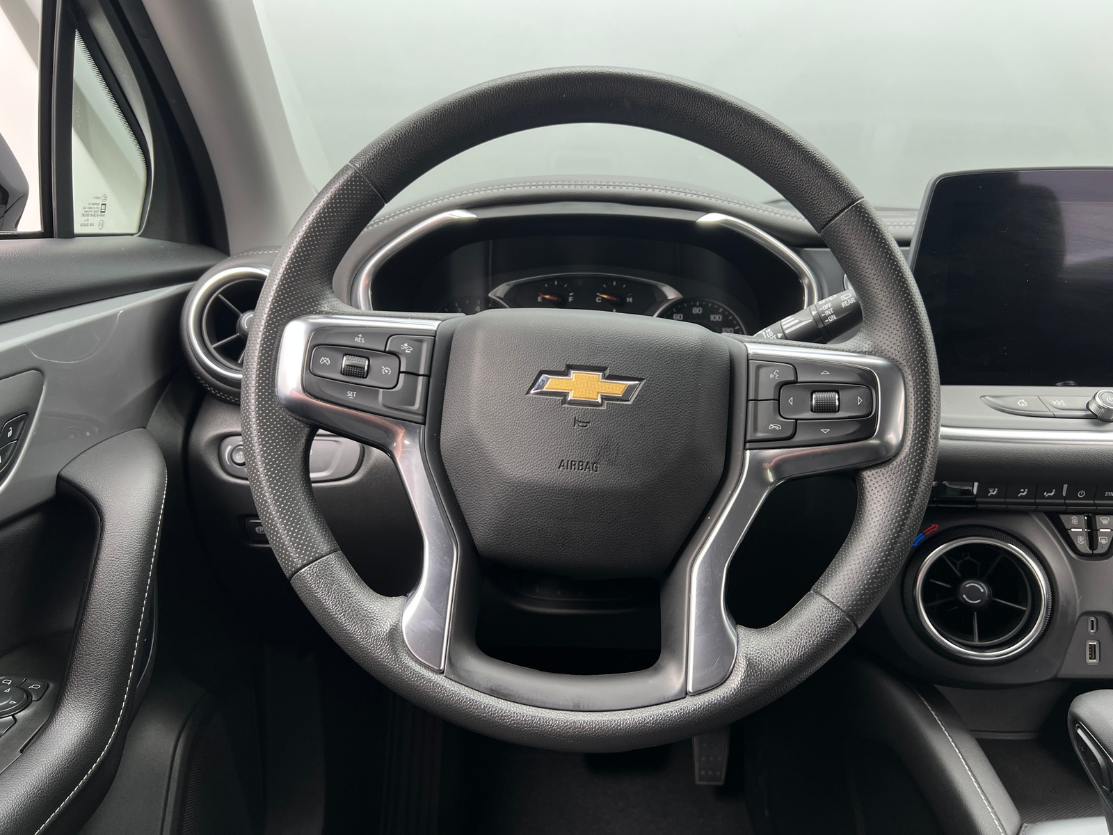 Thumbnail: 2025 Chevrolet Blazer - 5