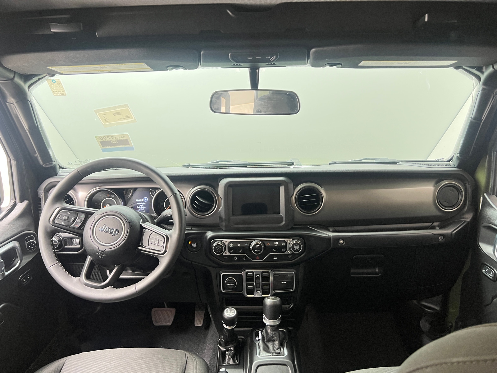 Thumbnail: 2023 Jeep Gladiator - 3