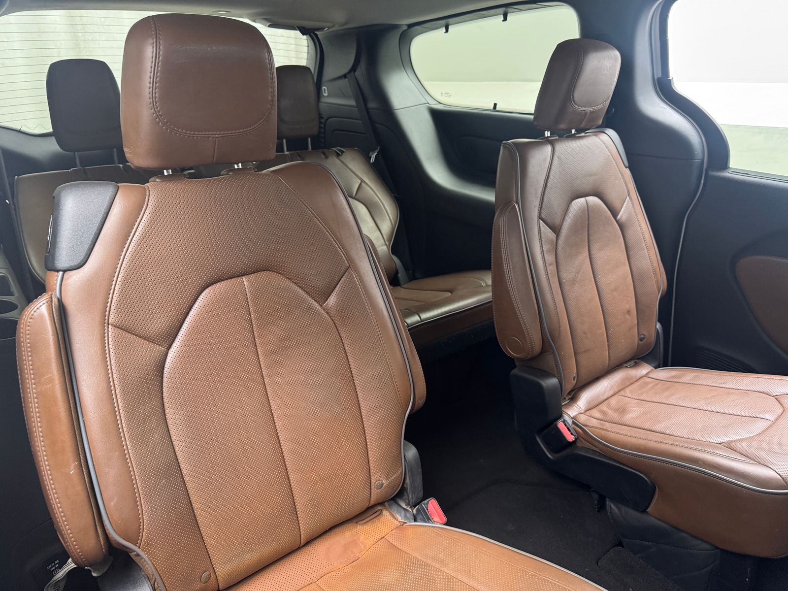 Thumbnail: 2017 Chrysler Pacifica - 5