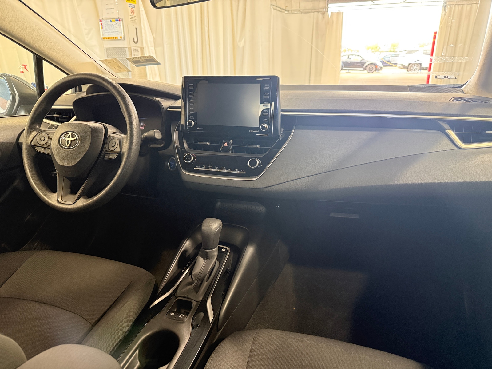 Thumbnail: 2022 Toyota Corolla - 3