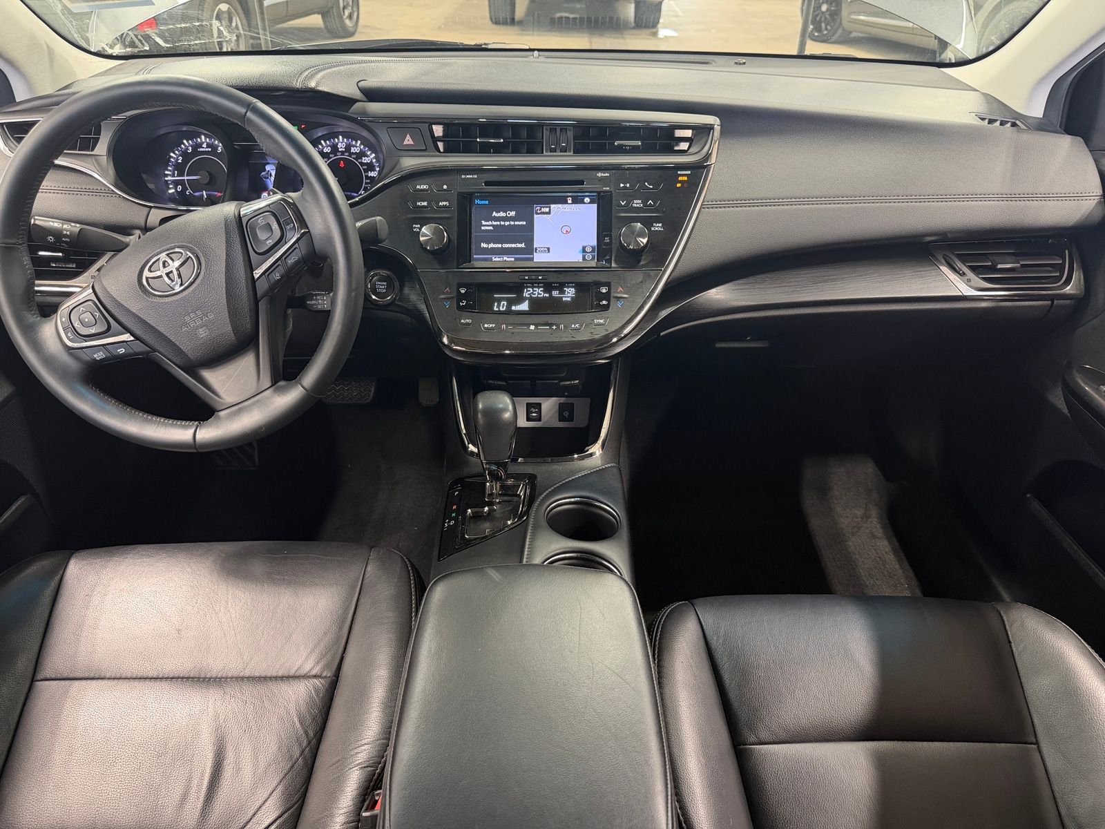 Thumbnail: 2017 Toyota Avalon - 2