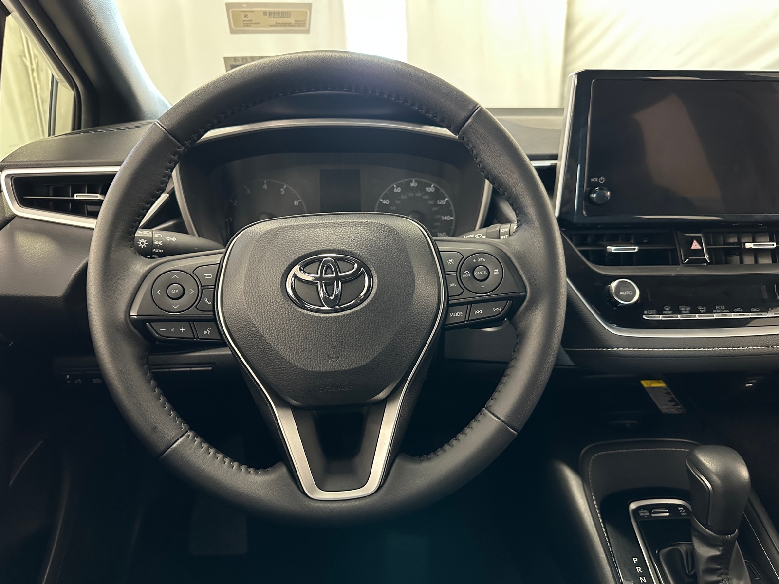Thumbnail: 2025 Toyota Corolla - 5
