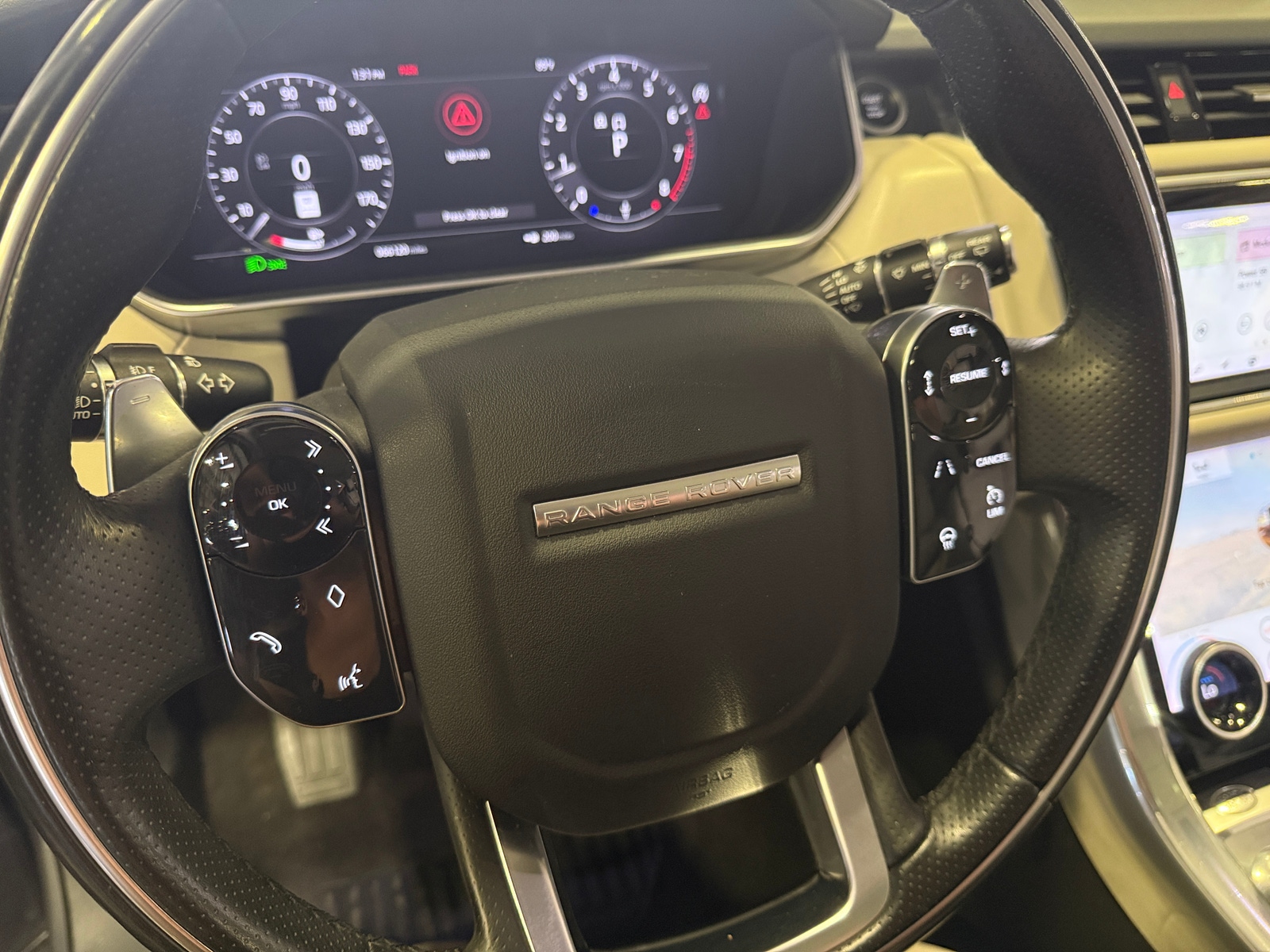 Thumbnail: 2020 Land Rover Range Rover Sport - 4