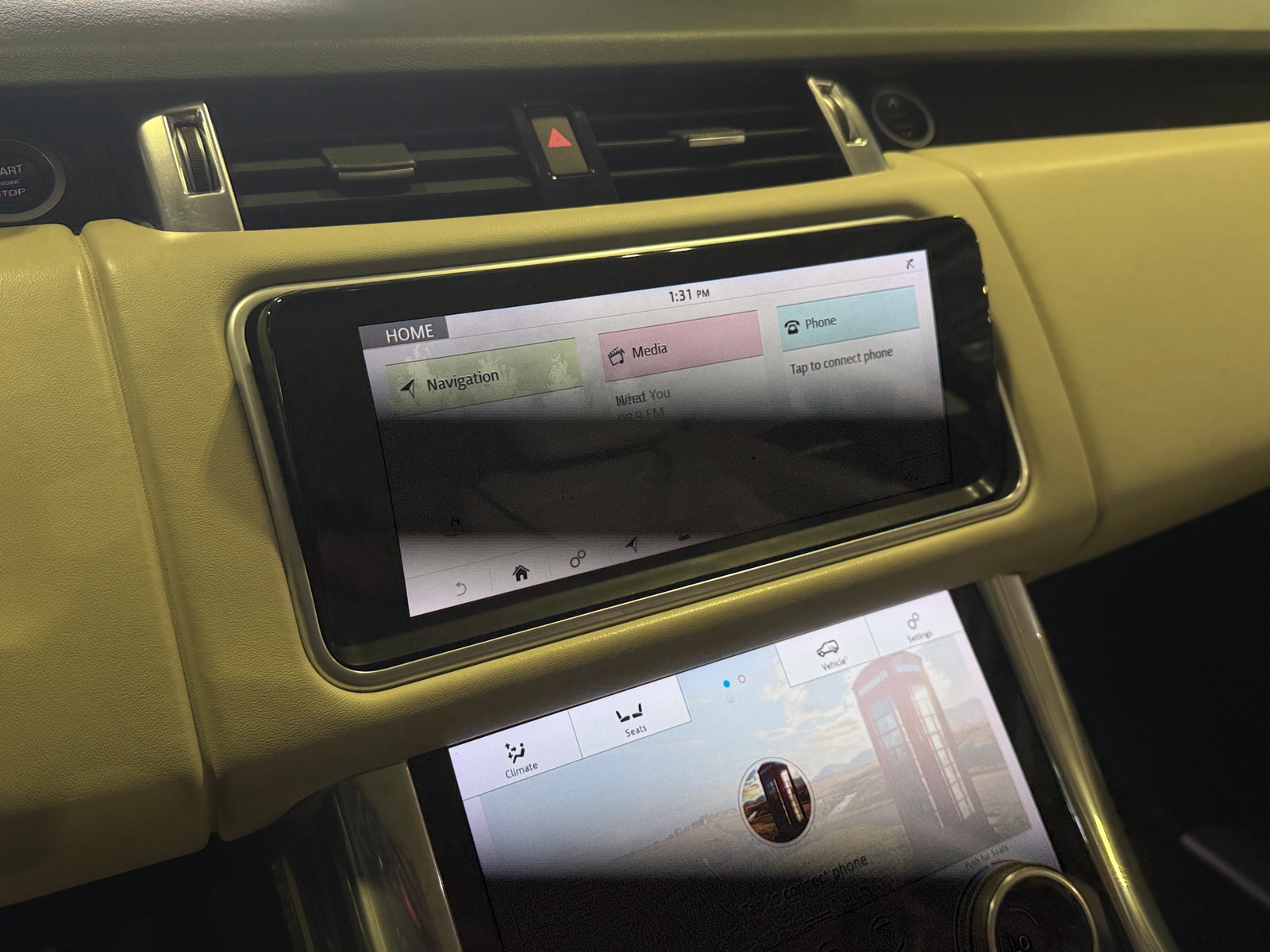Thumbnail: 2020 Land Rover Range Rover Sport - 3