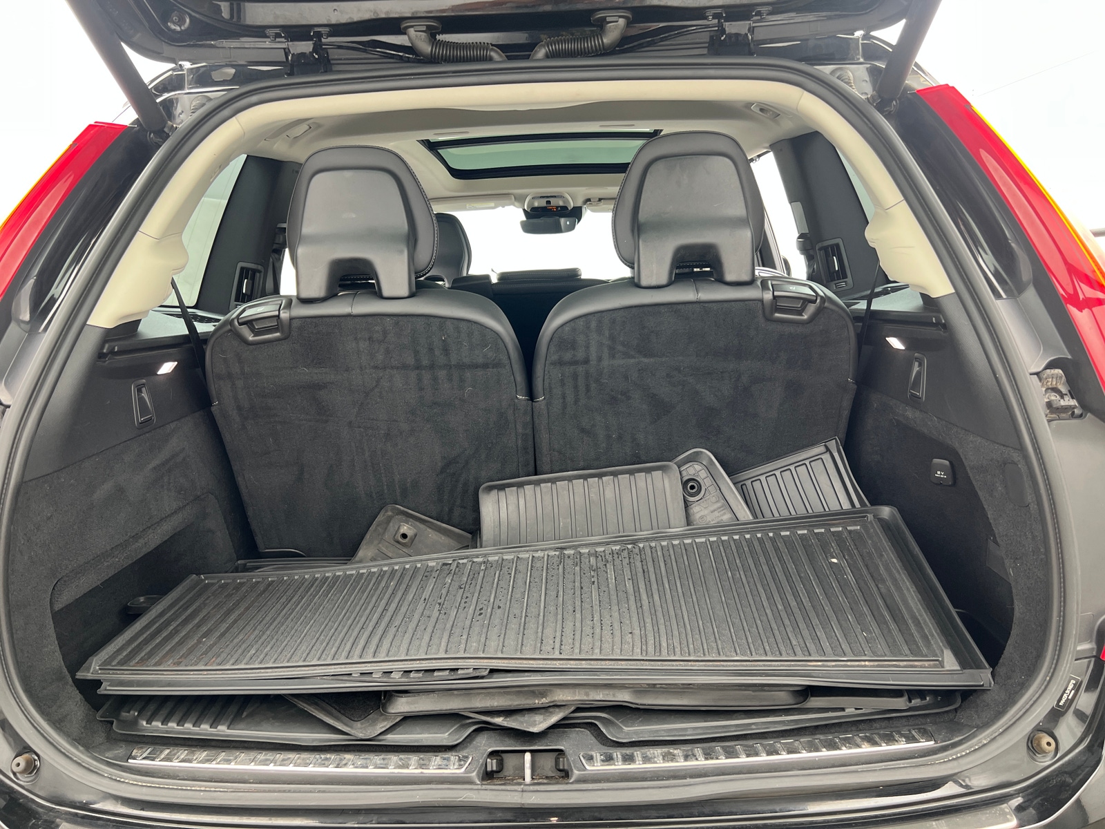 Thumbnail: 2019 Volvo XC90 - 6