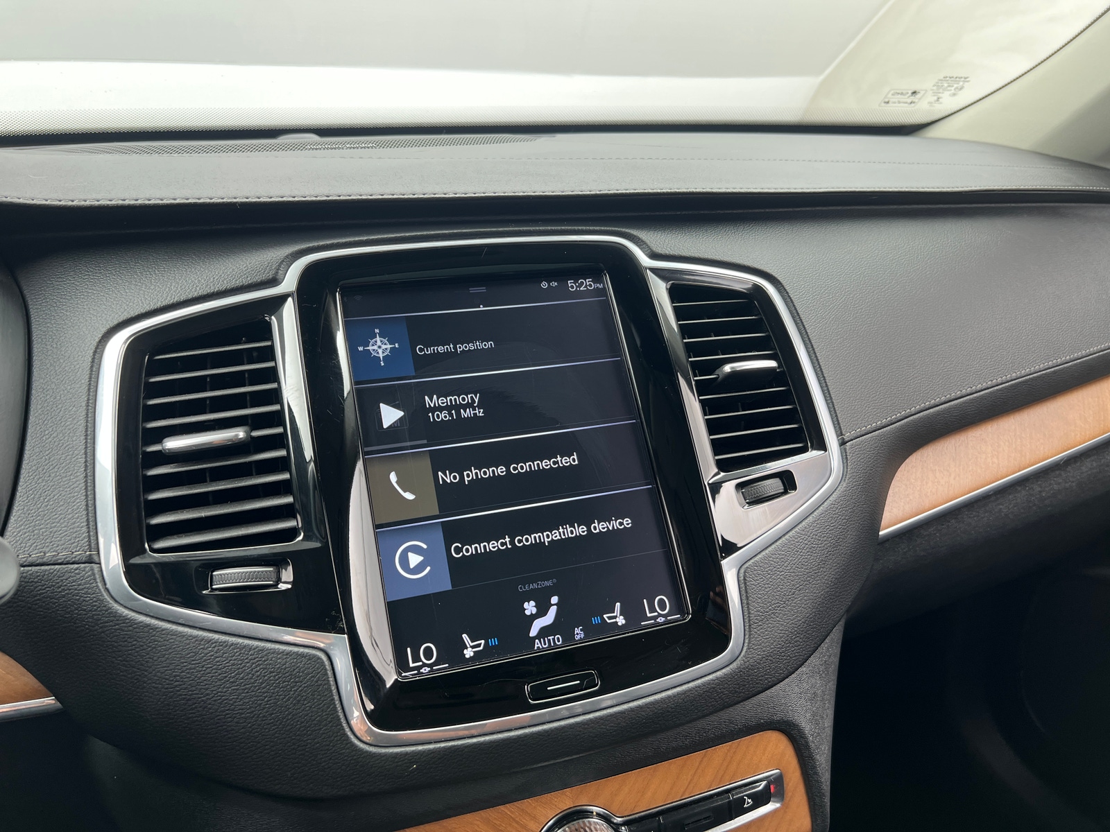 Thumbnail: 2019 Volvo XC90 - 3