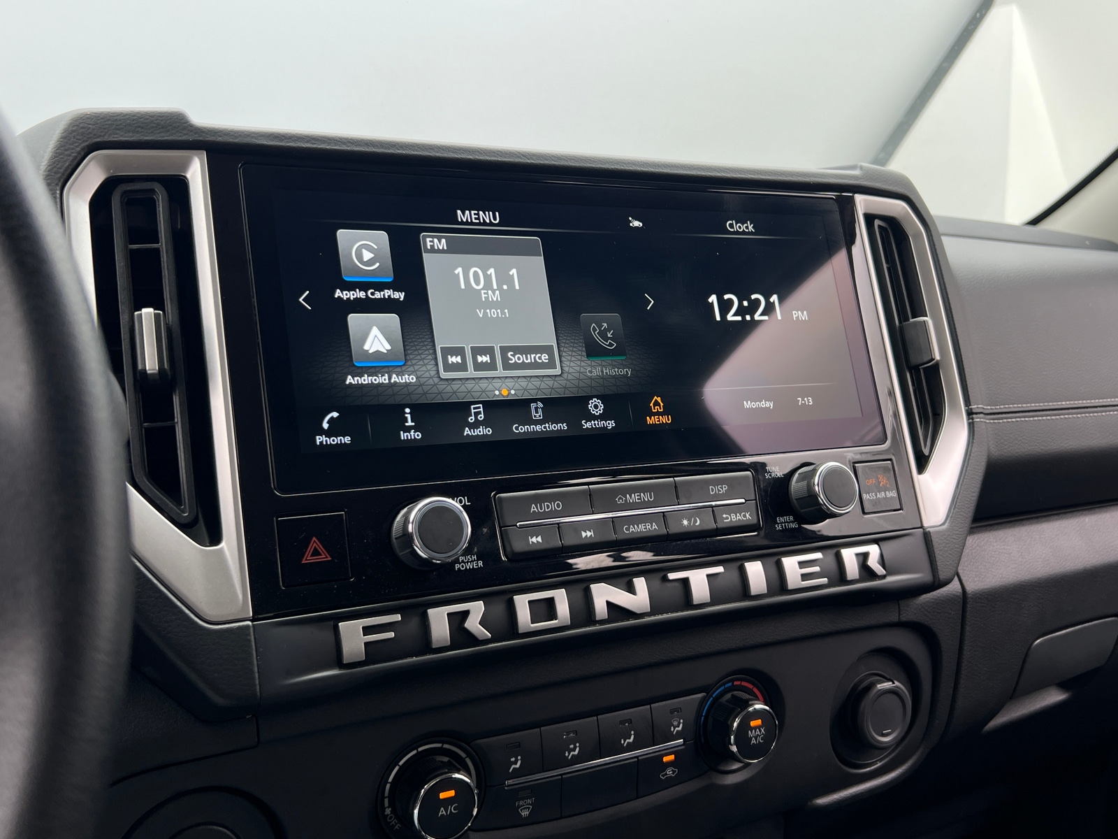 Thumbnail: 2025 Nissan Frontier - 4