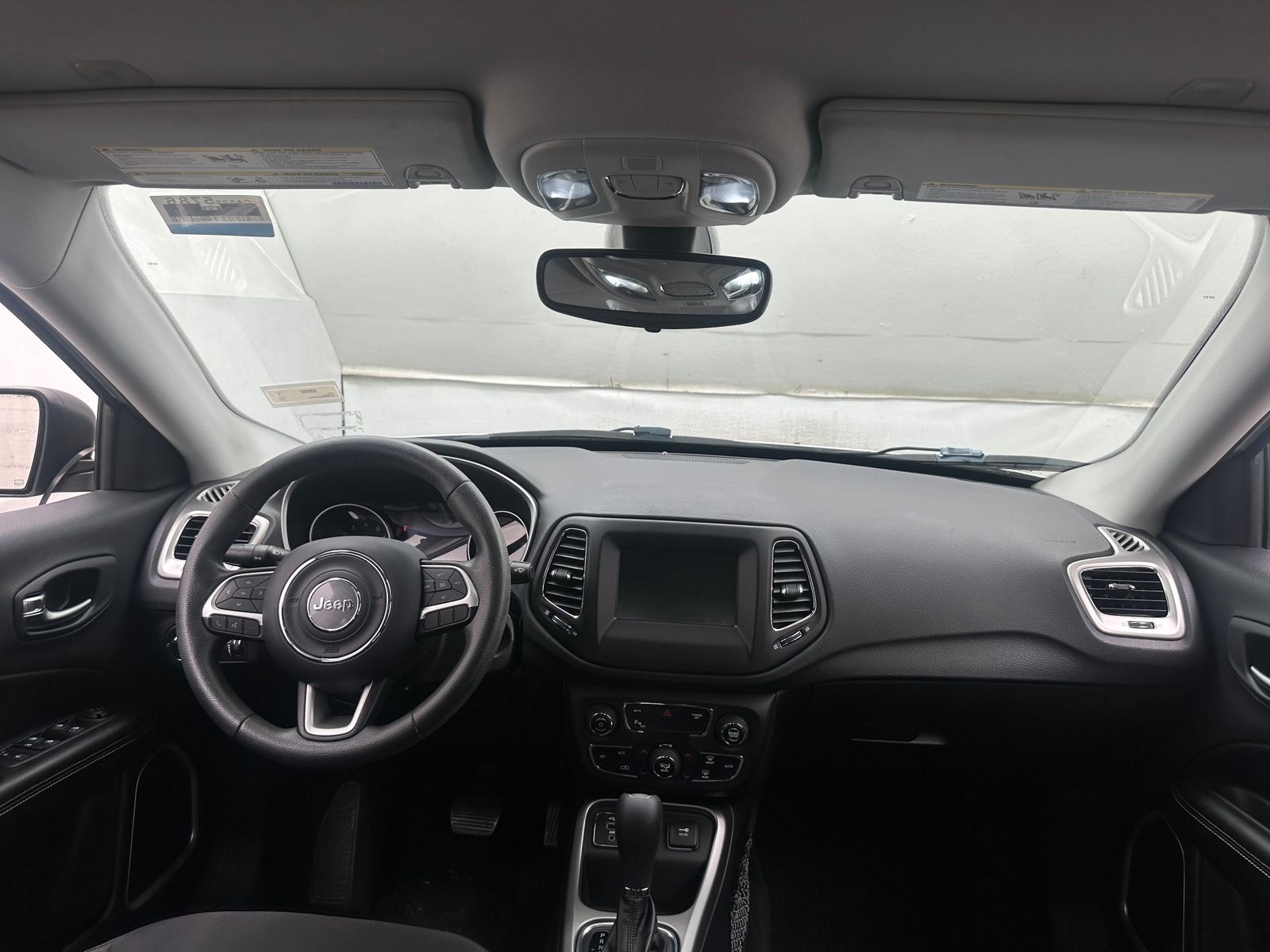 Thumbnail: 2019 Jeep Compass - 3