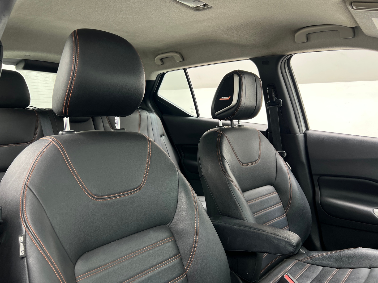 Thumbnail: 2020 Nissan Kicks - 2