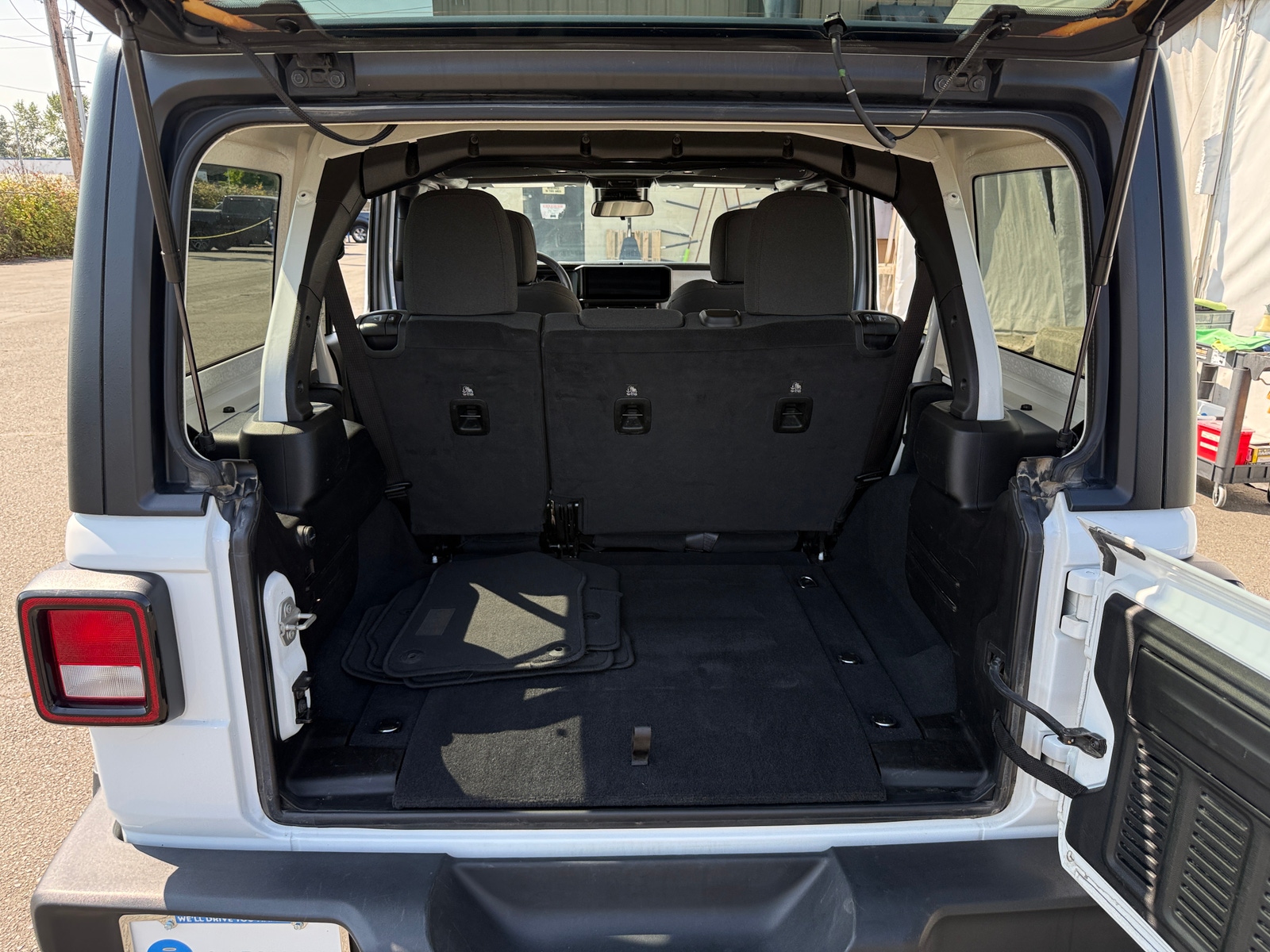 Thumbnail: 2024 Jeep Wrangler - 7
