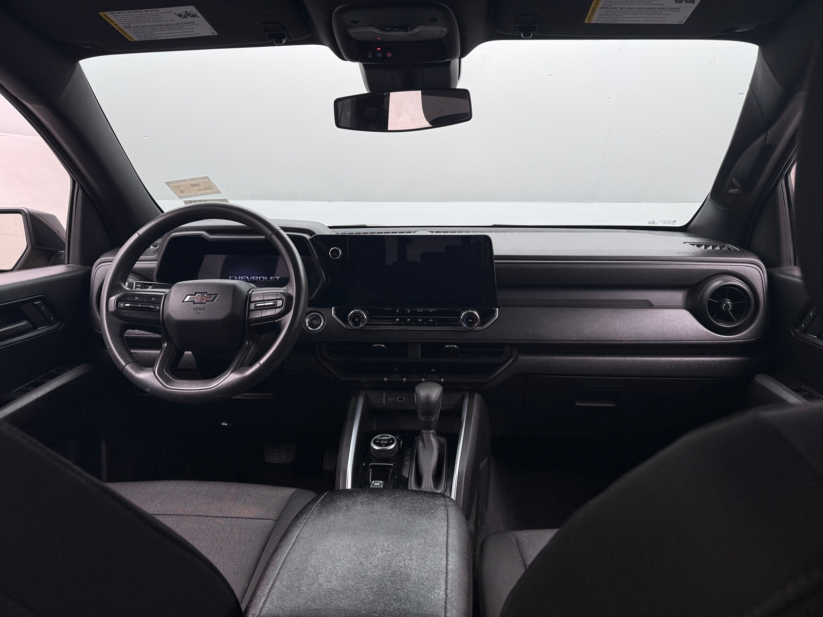 Thumbnail: 2023 Chevrolet Colorado - 3