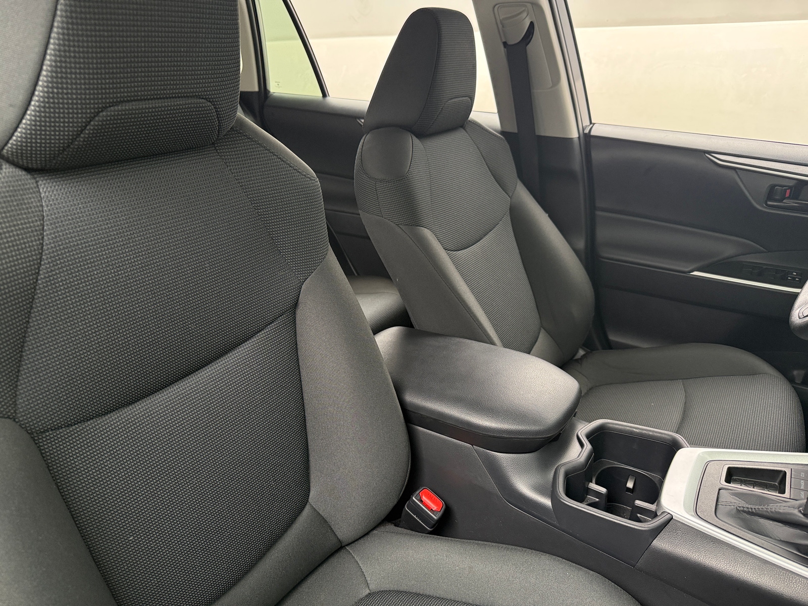 Thumbnail: 2025 Toyota RAV4 - 2