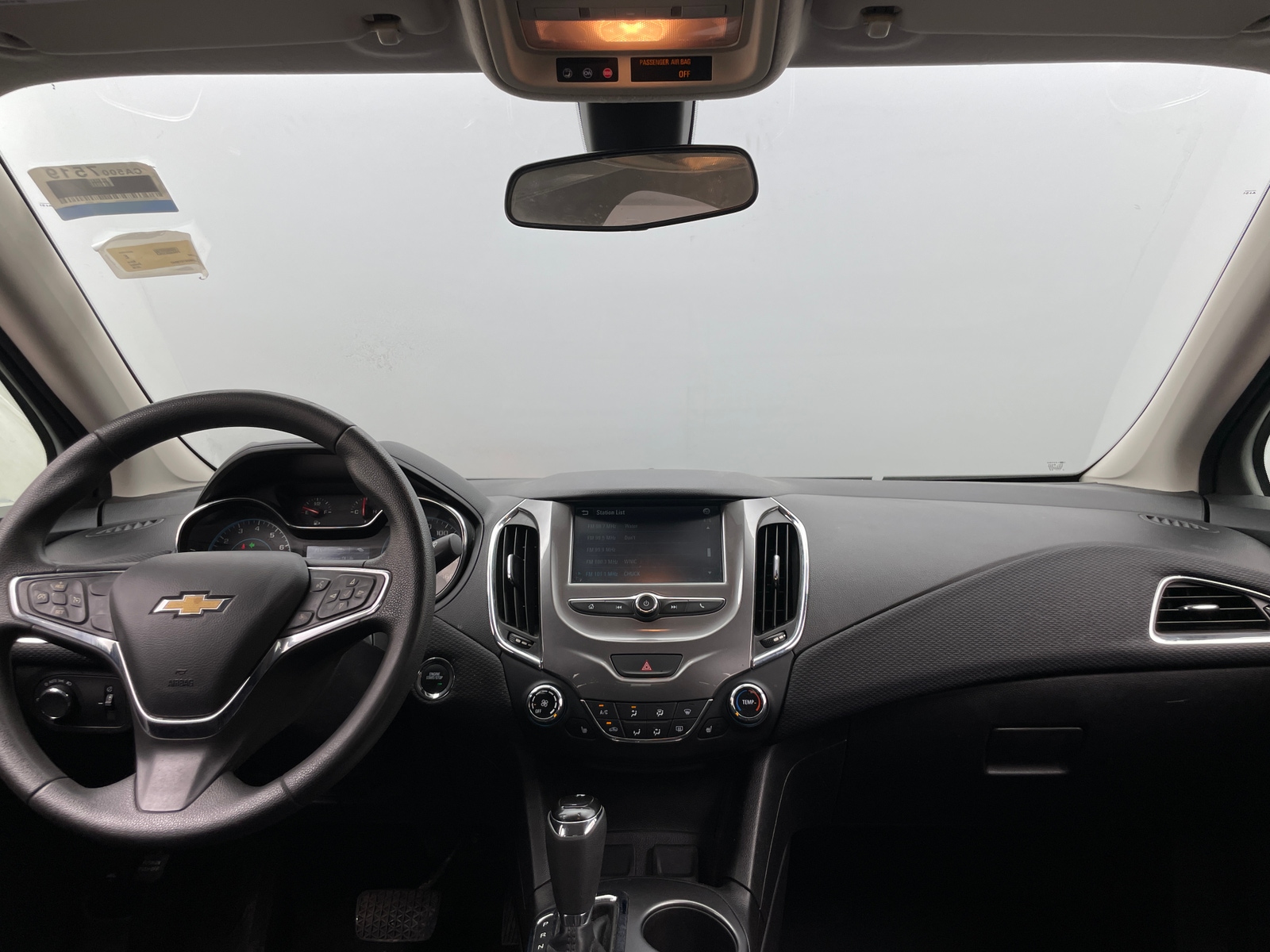 Thumbnail: 2016 Chevrolet Cruze - 3