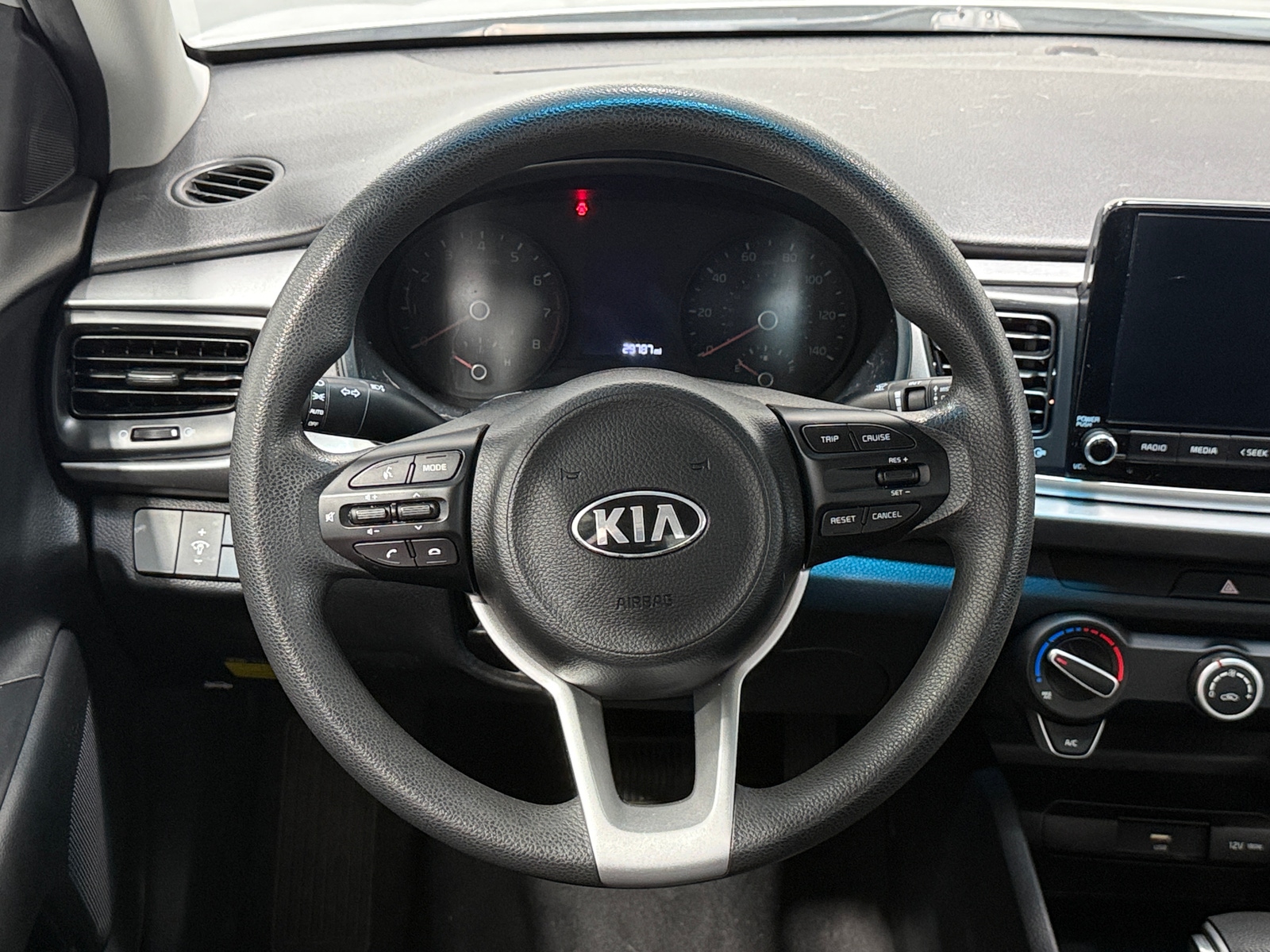 Thumbnail: 2021 Kia Rio - 5
