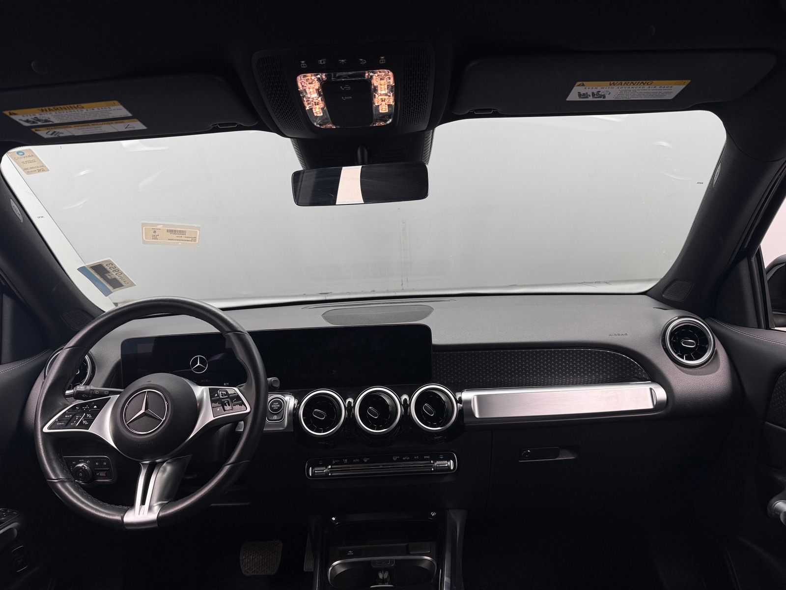 Thumbnail: 2025 Mercedes-Benz GLB - 2