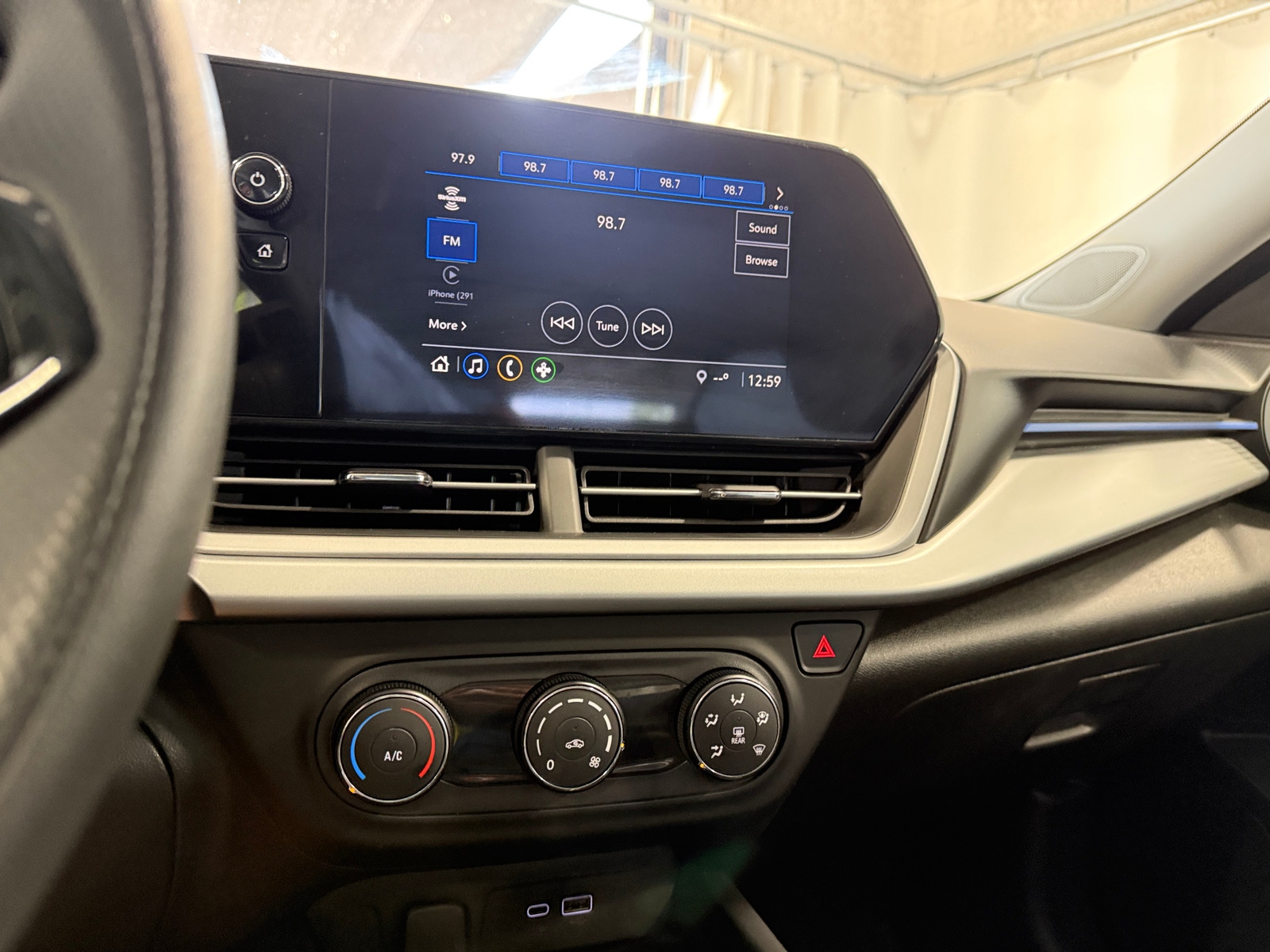 Thumbnail: 2026 Chevrolet Trax - 4