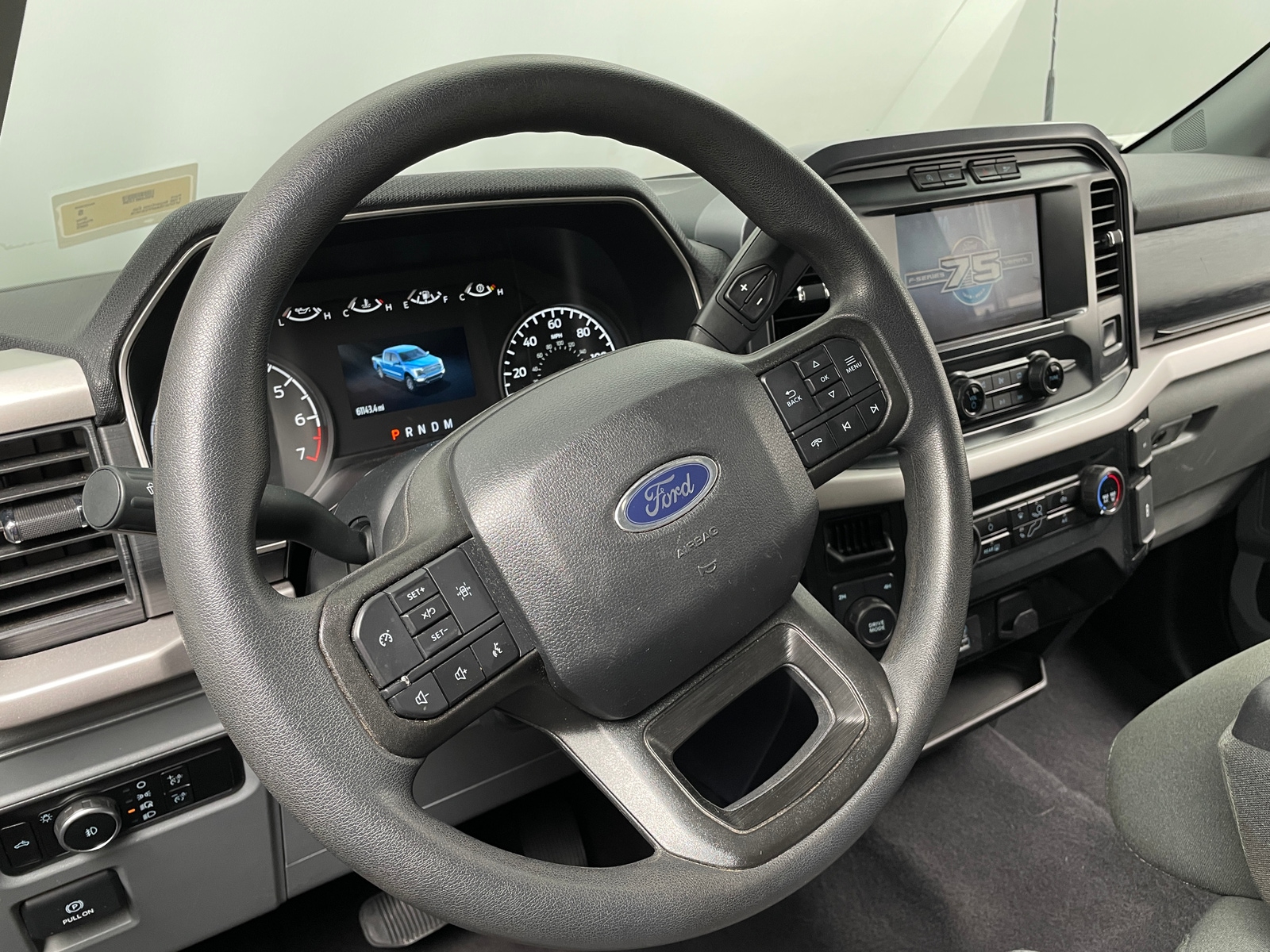 Thumbnail: 2023 Ford Econoline - 5