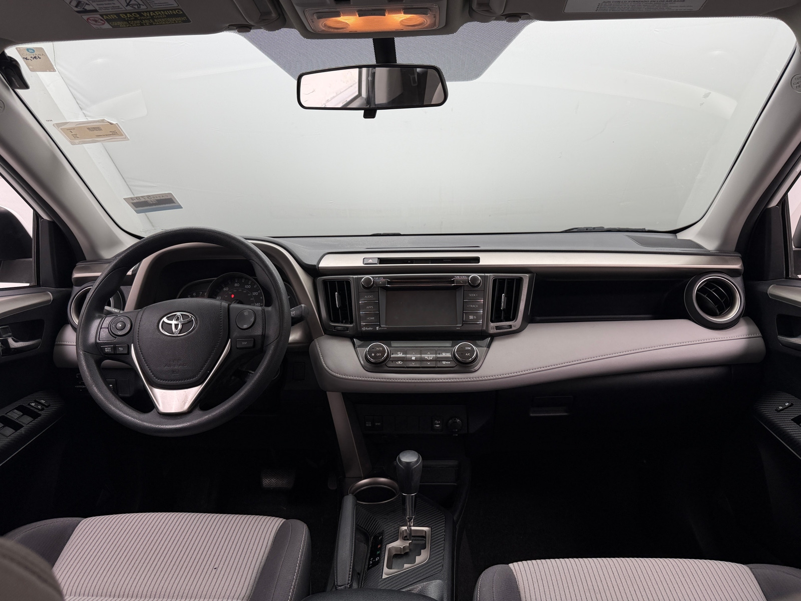 Thumbnail: 2015 Toyota RAV4 - 3