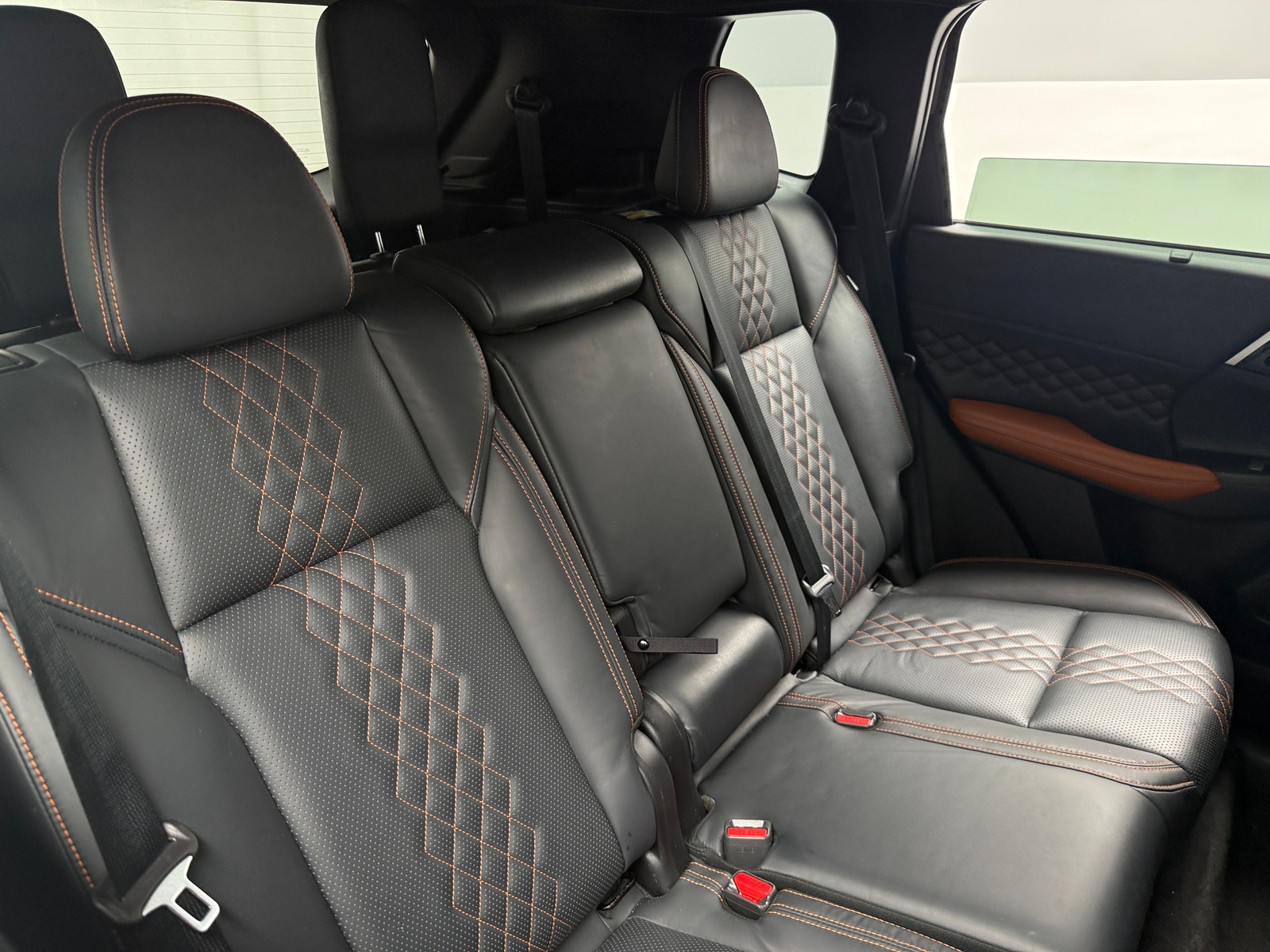 Thumbnail: 2022 Mitsubishi Outlander - 5