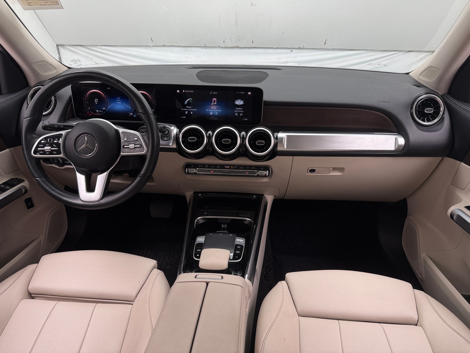 Thumbnail: 2020 Mercedes-Benz GLB - 3