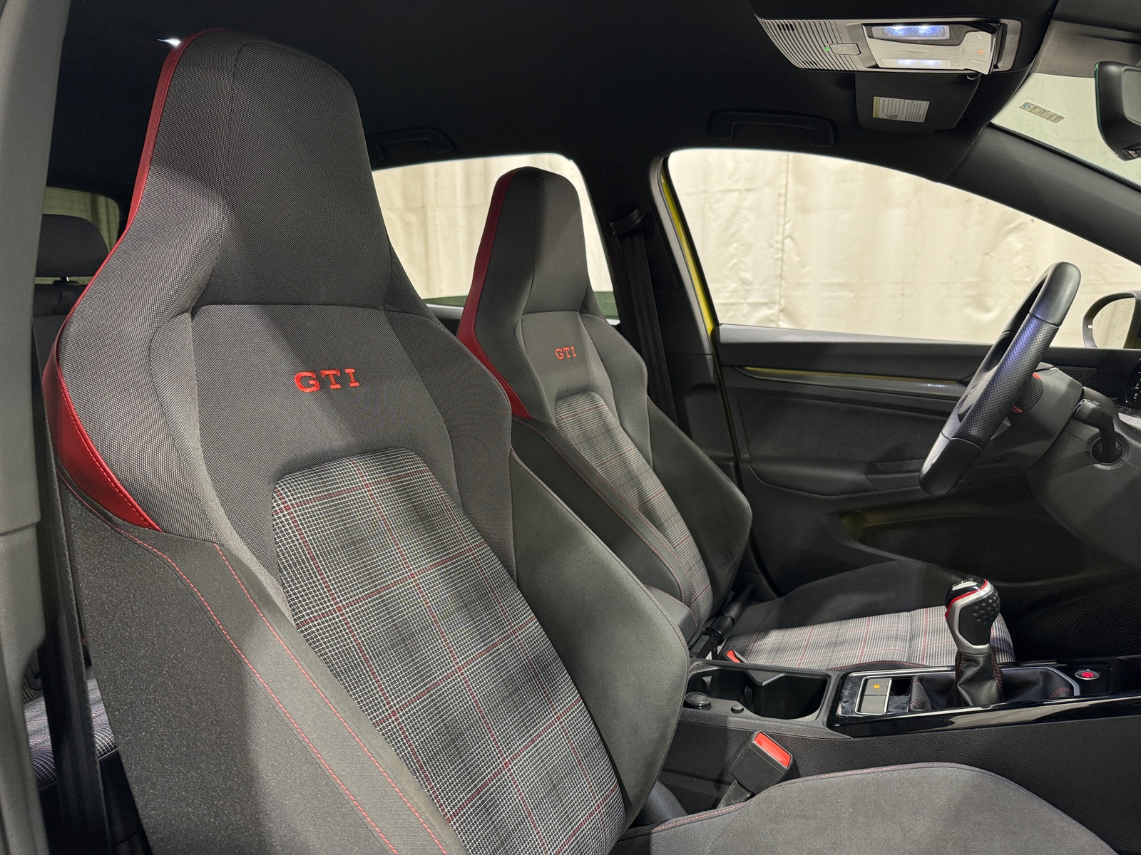 Thumbnail: 2023 Volkswagen Golf - 2