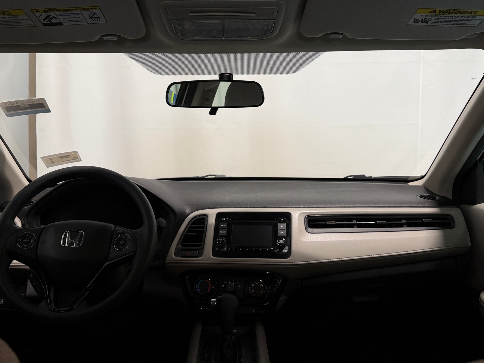 Thumbnail: 2016 Honda HR-V - 3
