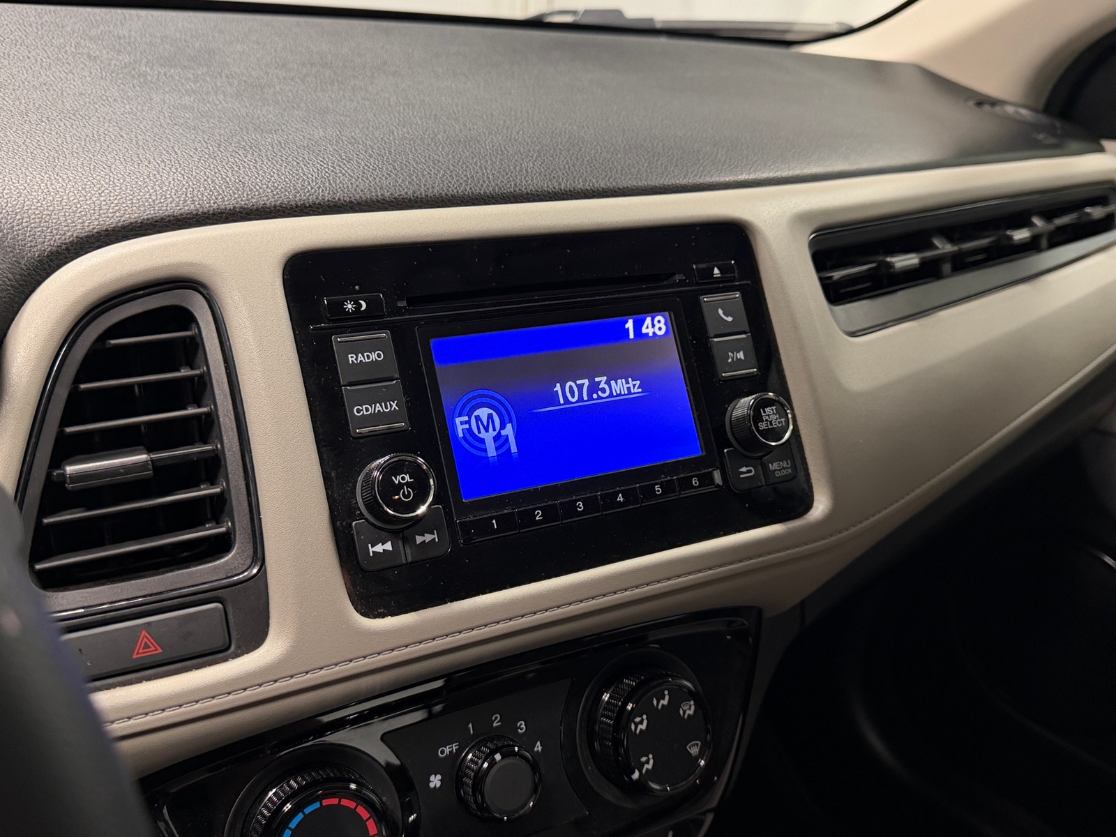Thumbnail: 2016 Honda HR-V - 4