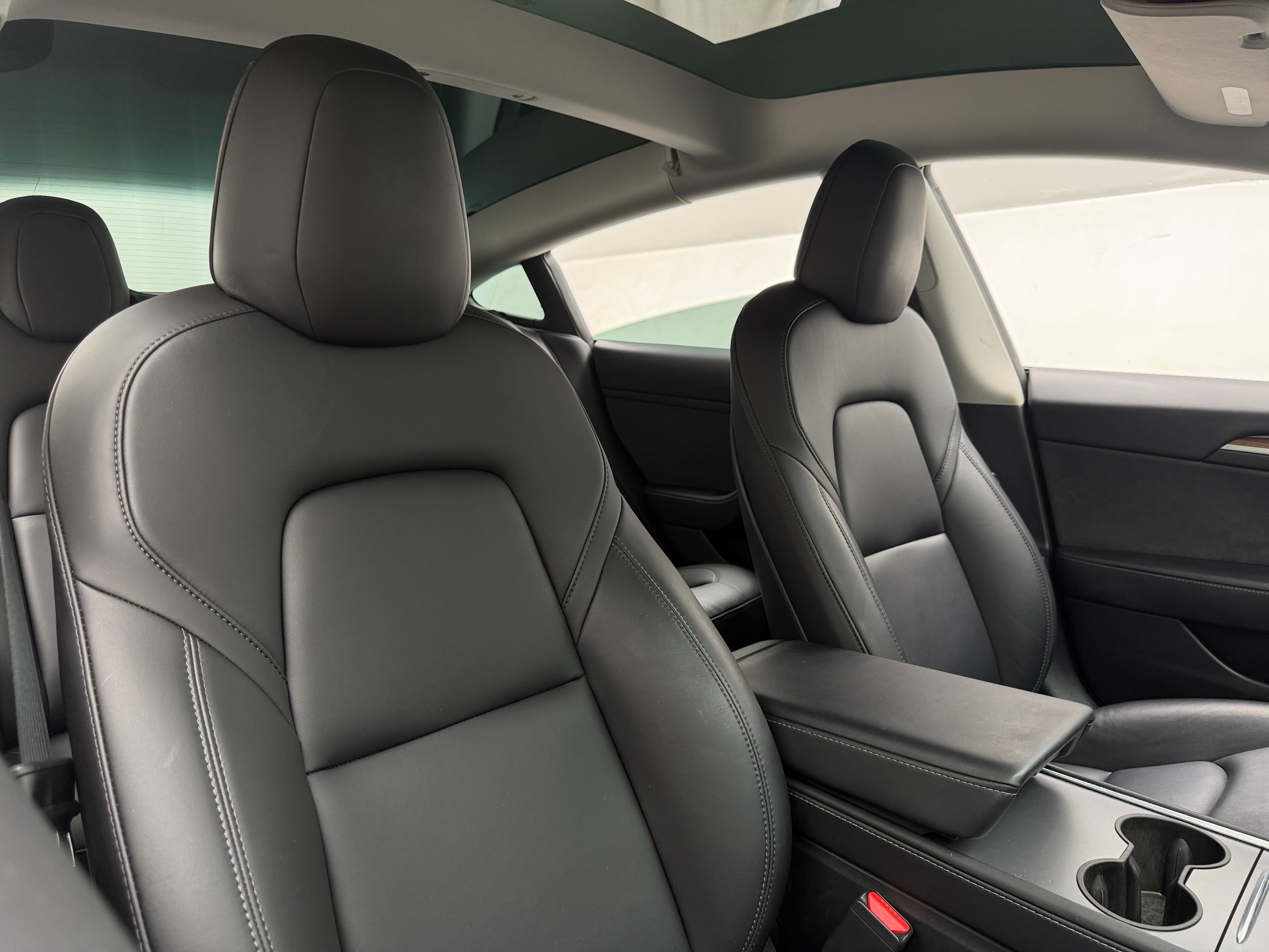 Used 2022 Tesla Model 3 Long Range with VIN 5YJ3E1EB5NF239356 for sale in Pewaukee, WI