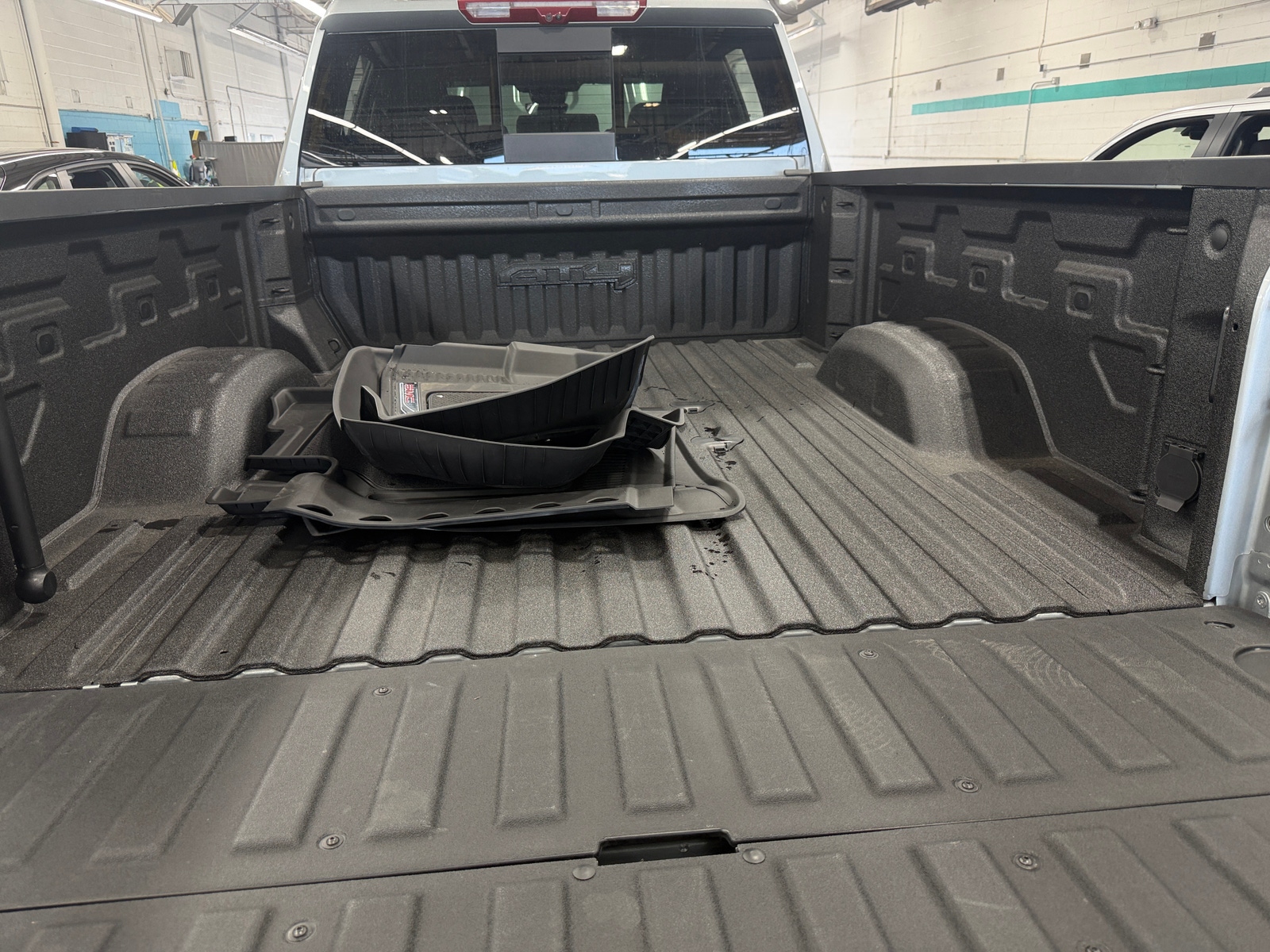 Thumbnail: 2024 GMC Sierra 3500 - 6
