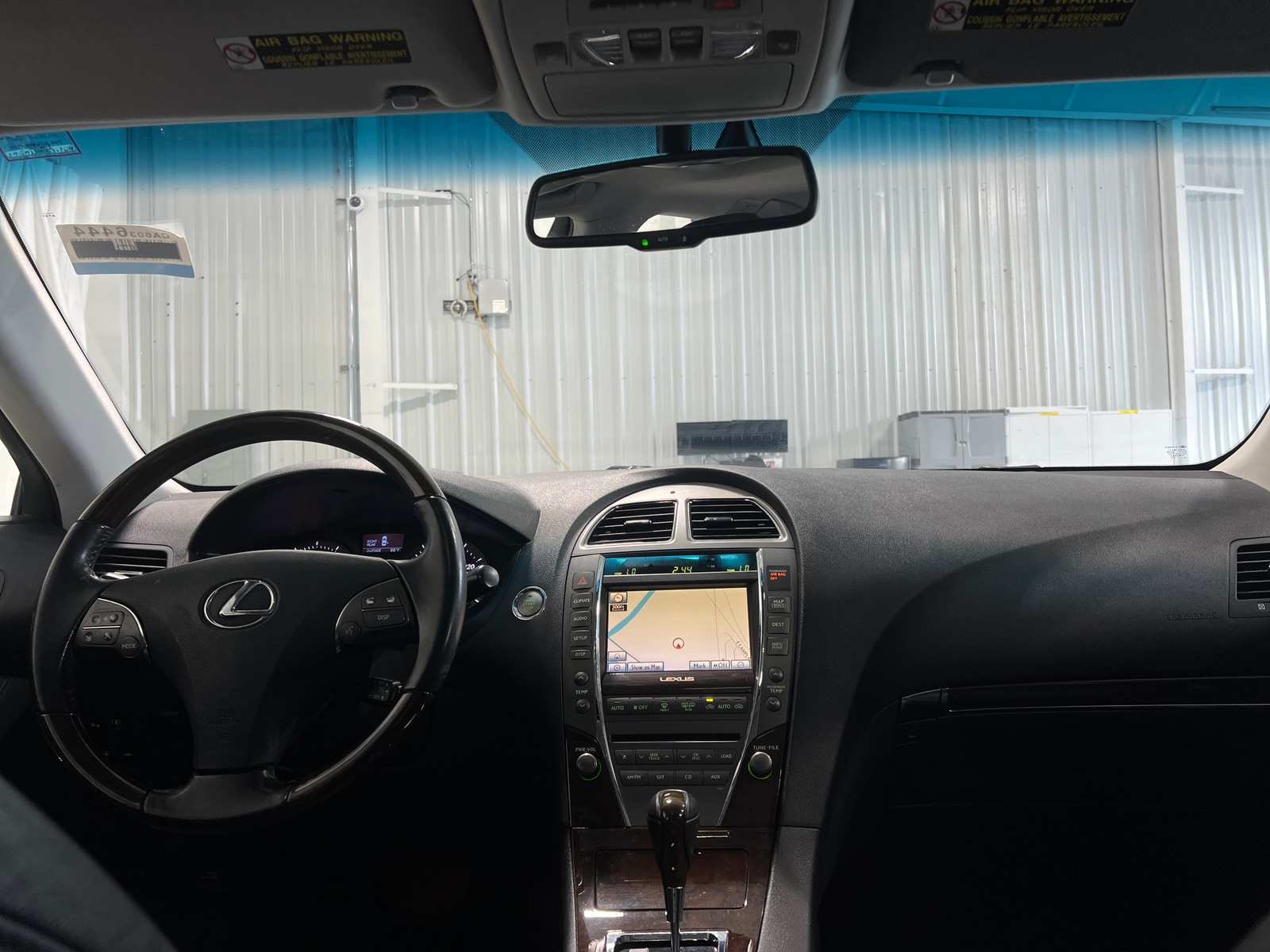 Thumbnail: 2011 Lexus ES - 2