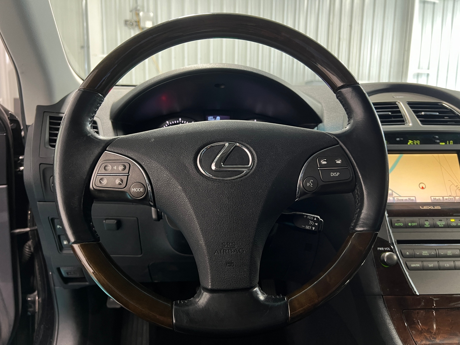 Thumbnail: 2011 Lexus ES - 4