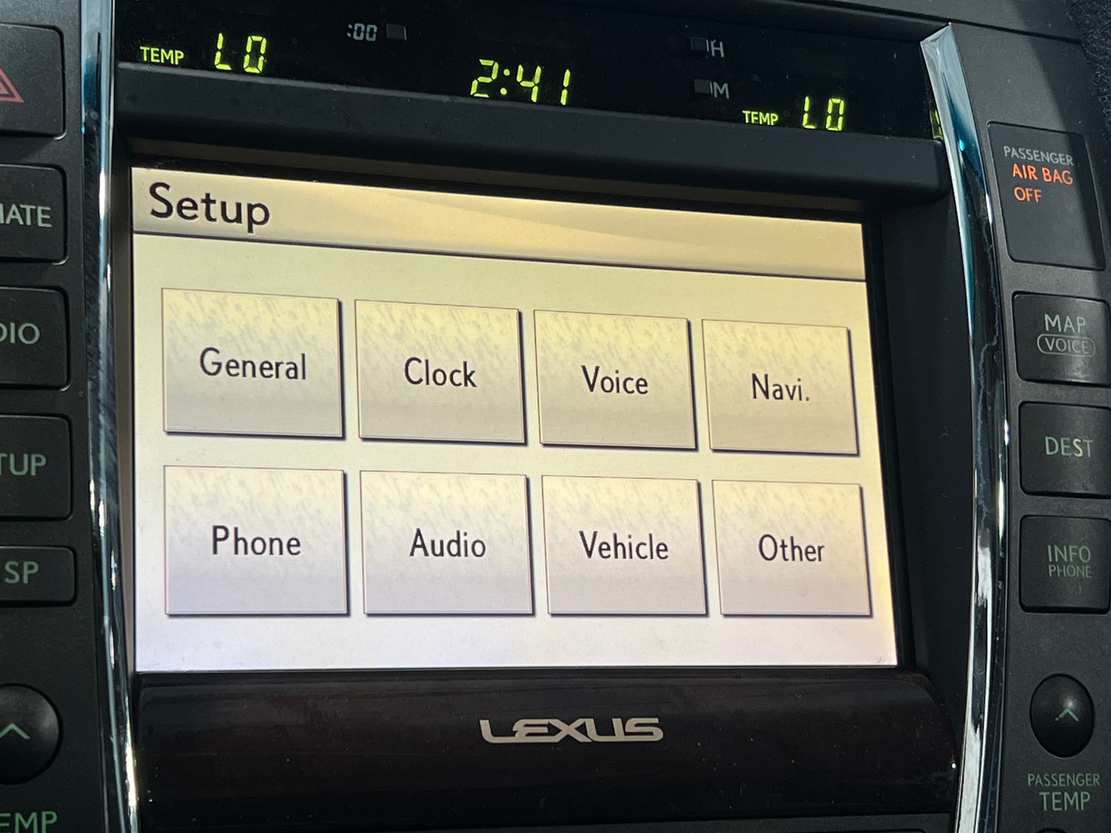 Thumbnail: 2011 Lexus ES - 3