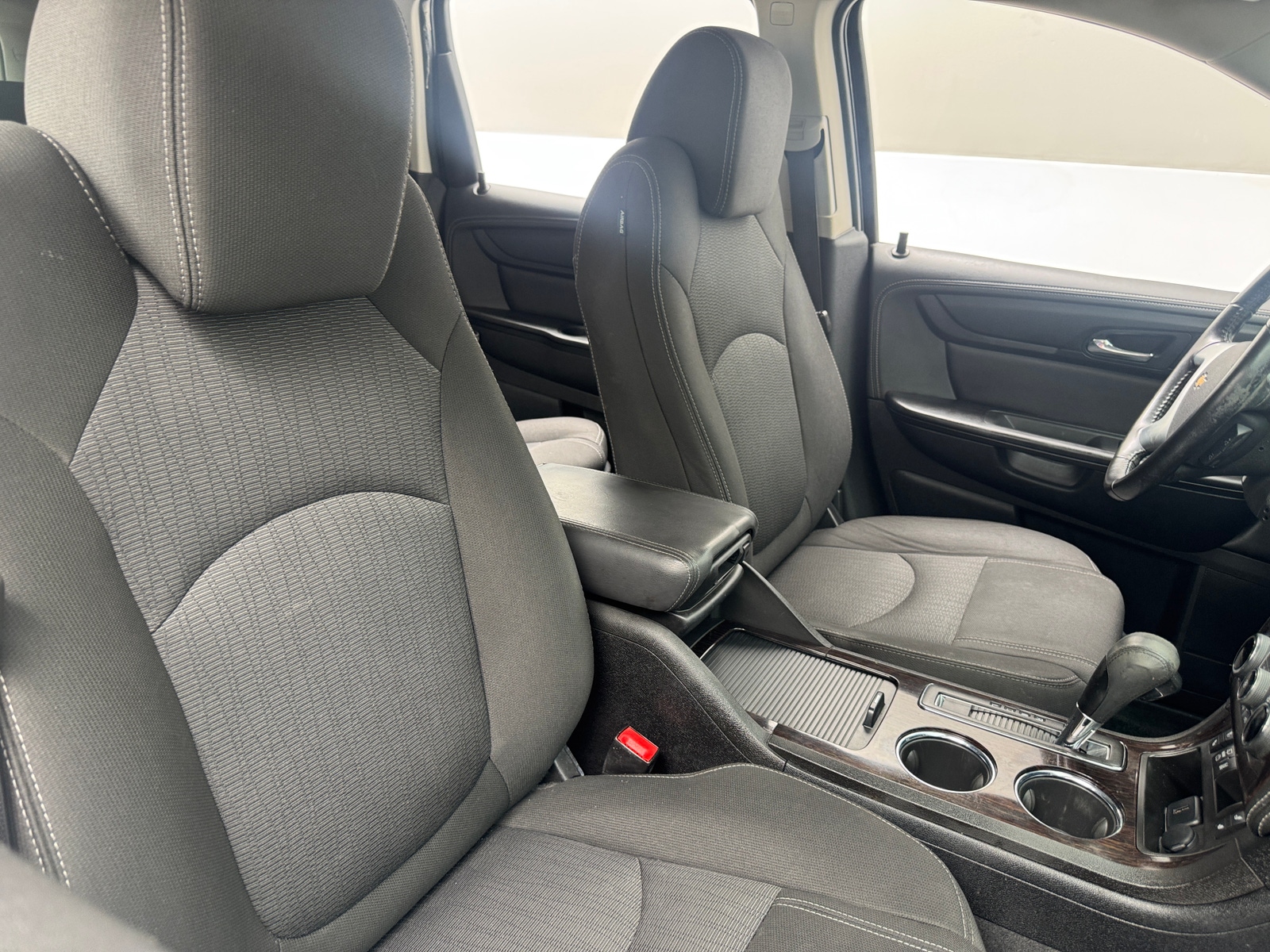 Thumbnail: 2017 Chevrolet Traverse - 2