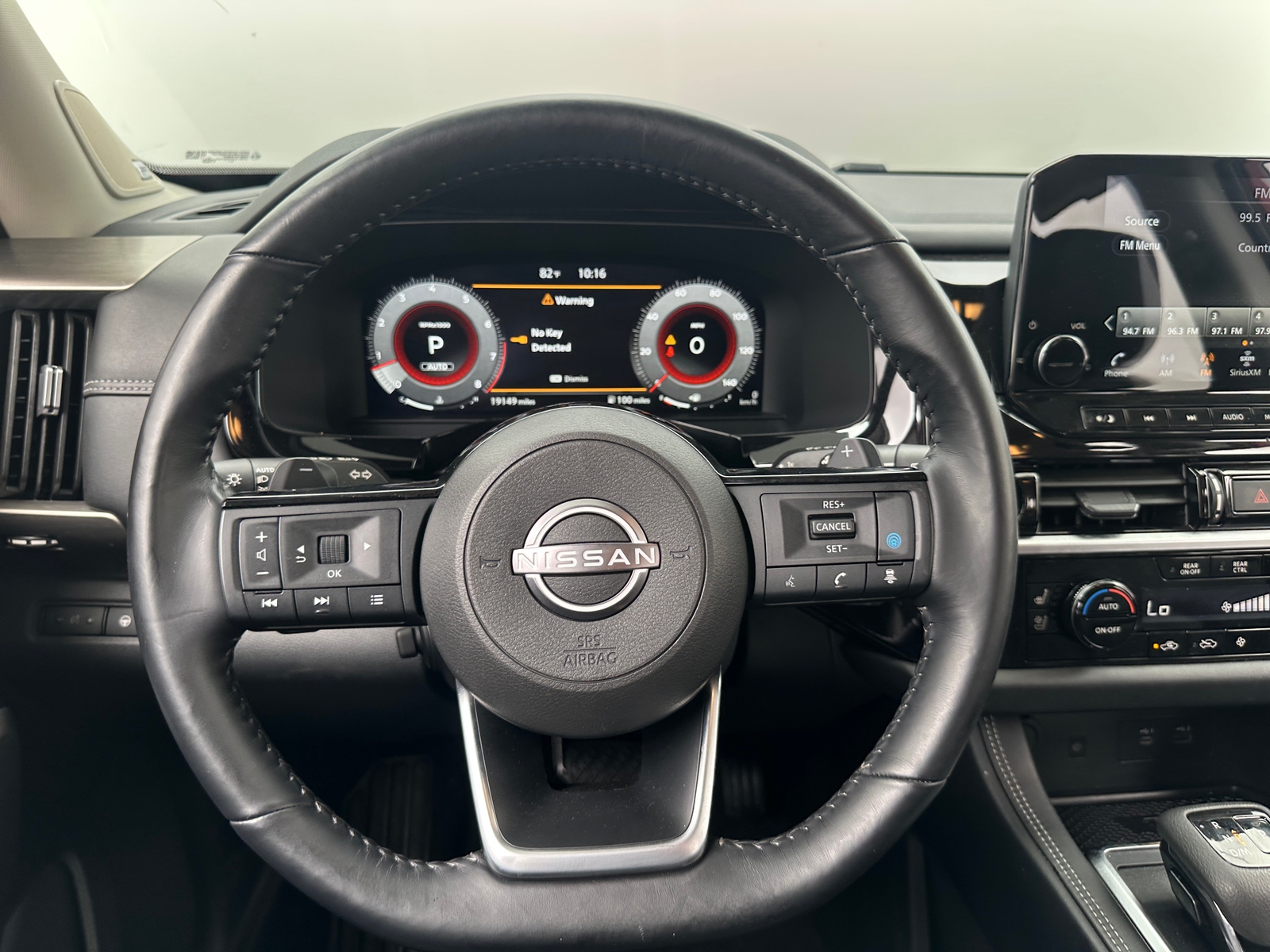 Thumbnail: 2023 Nissan Pathfinder - 4
