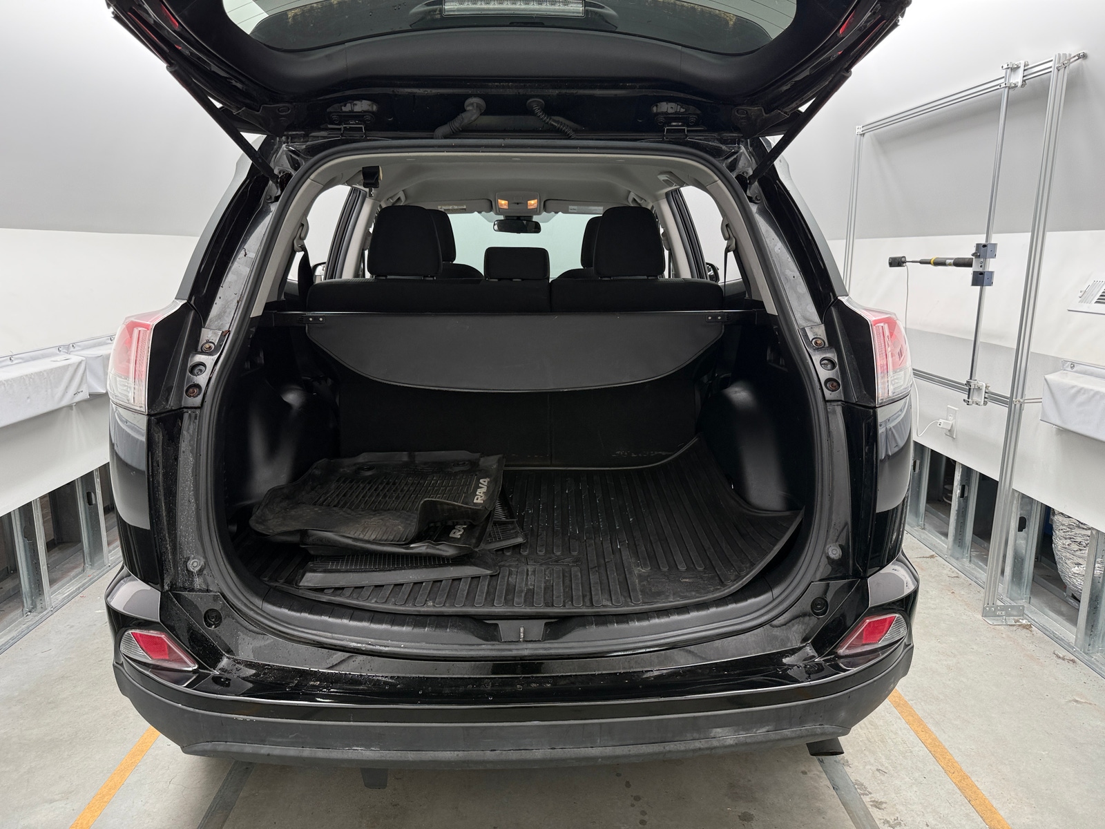 Thumbnail: 2018 Toyota RAV4 - 7