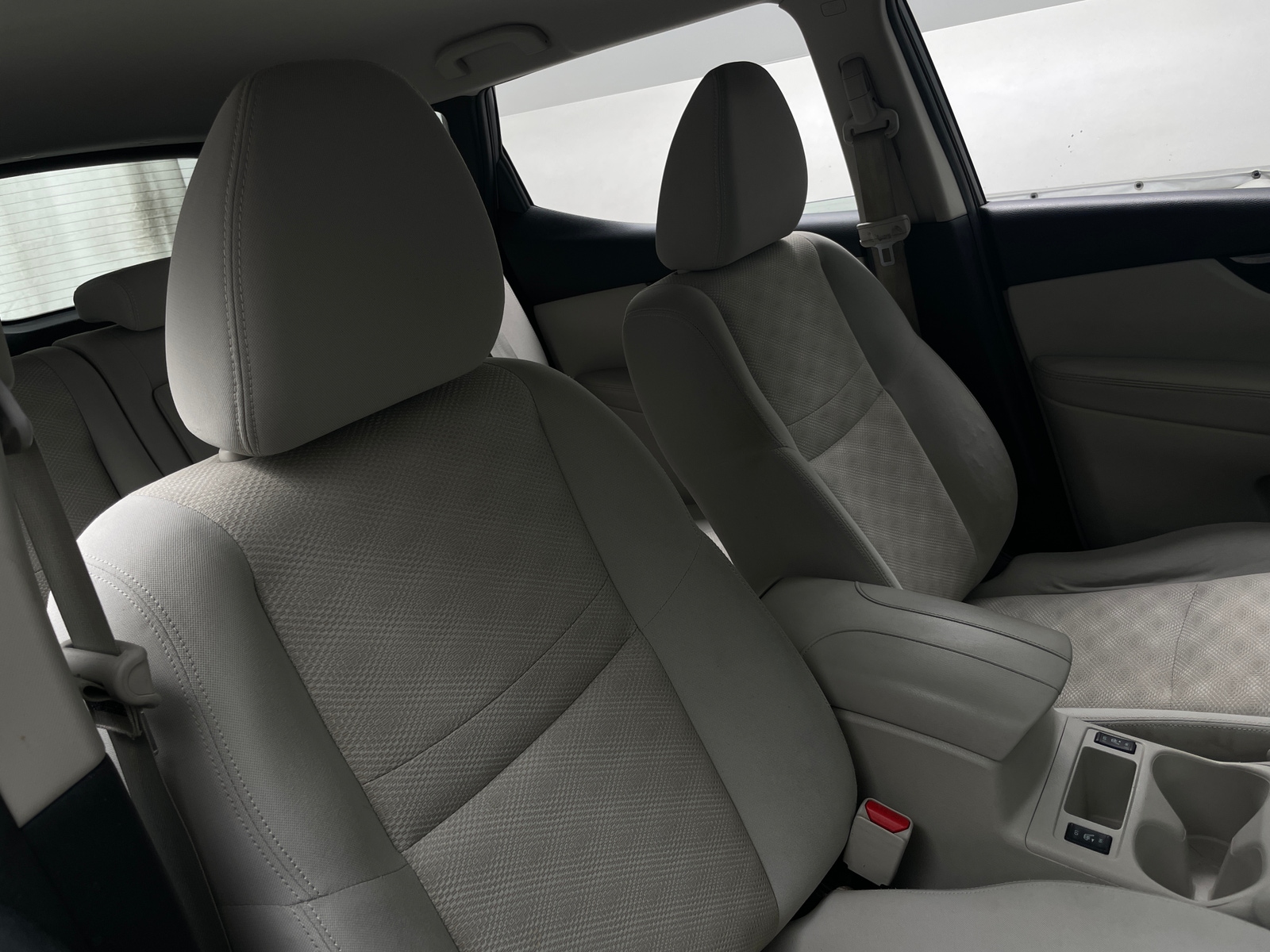 Thumbnail: 2017 Nissan Rogue Sport - 2