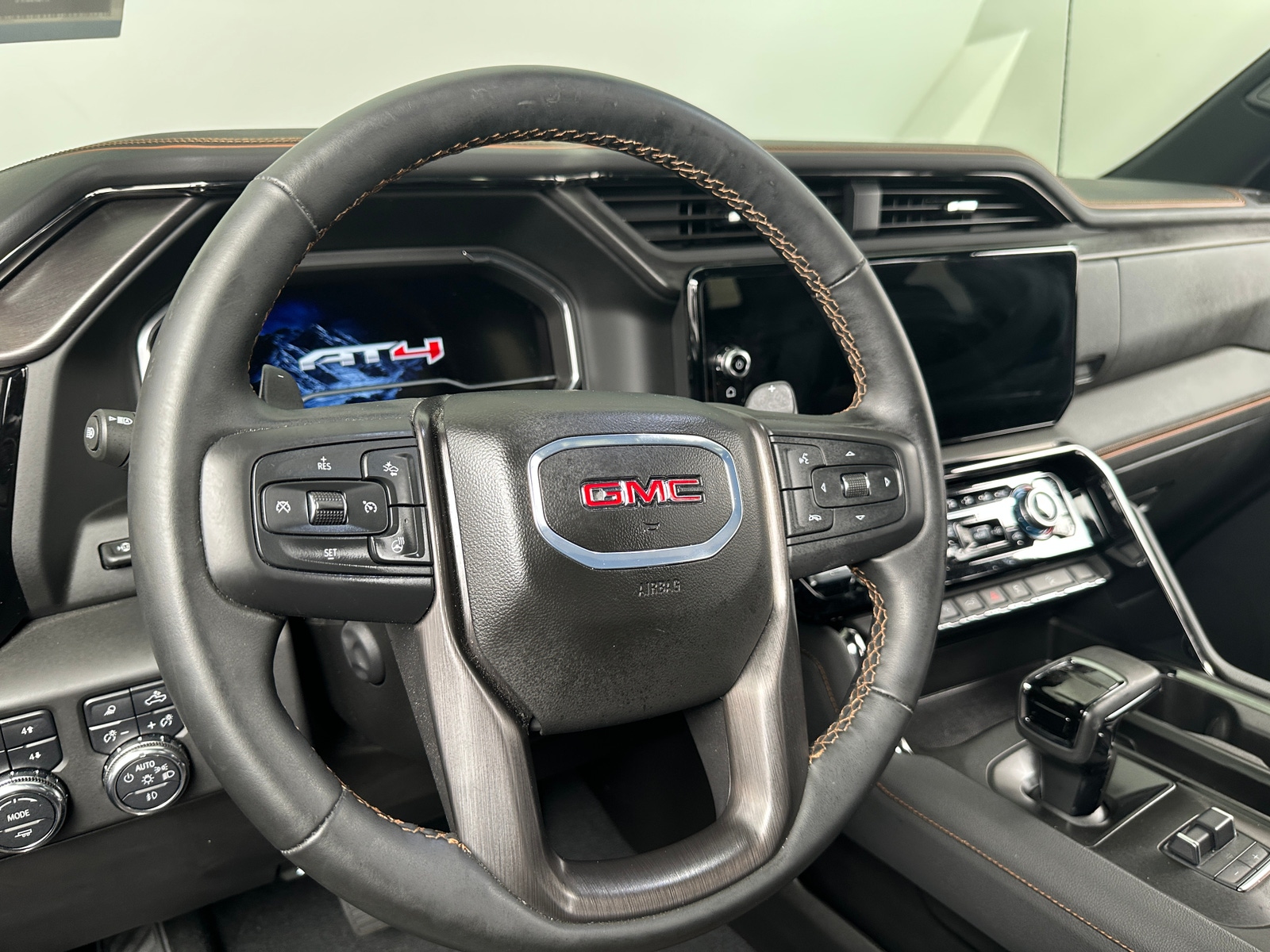 Thumbnail: 2025 GMC Sierra 1500 - 4