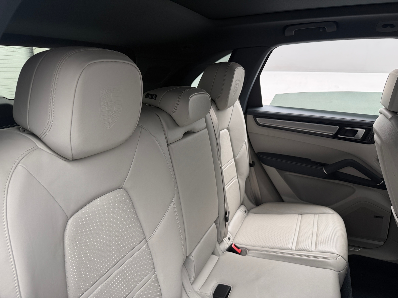 Thumbnail: 2023 Porsche Cayenne - 5