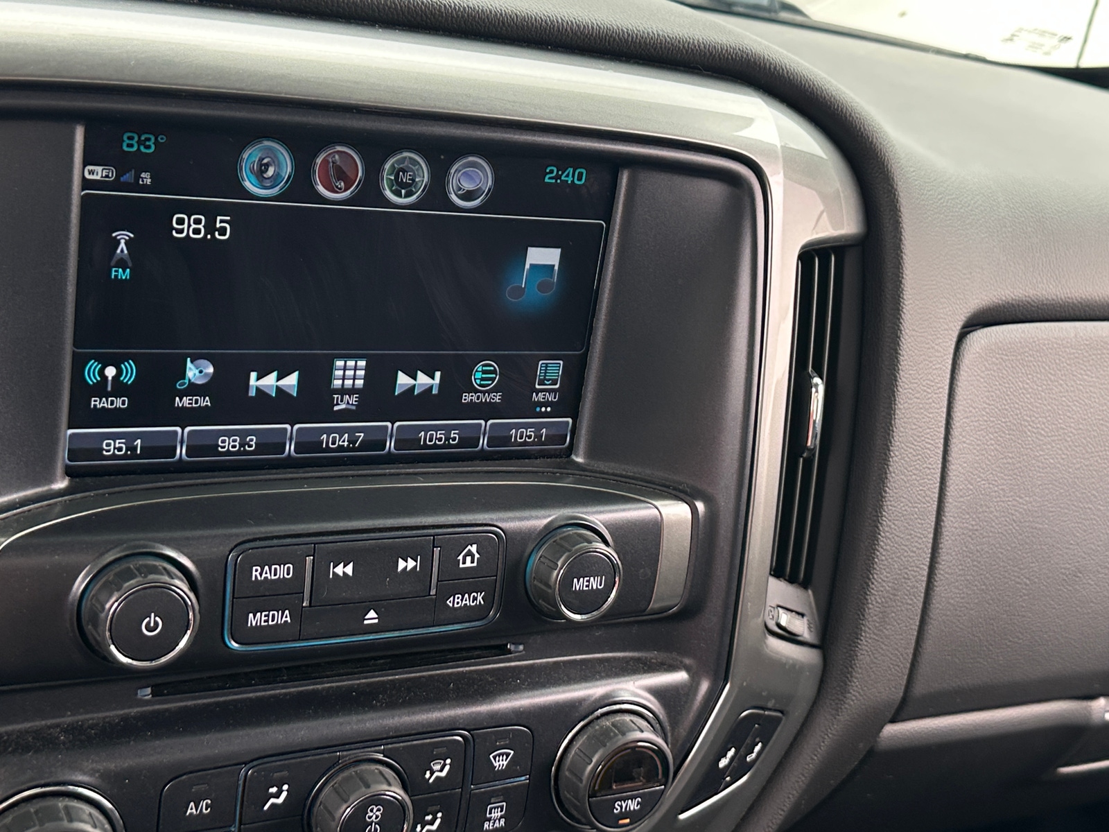 Thumbnail: 2019 Chevrolet Silverado 1500 - 4