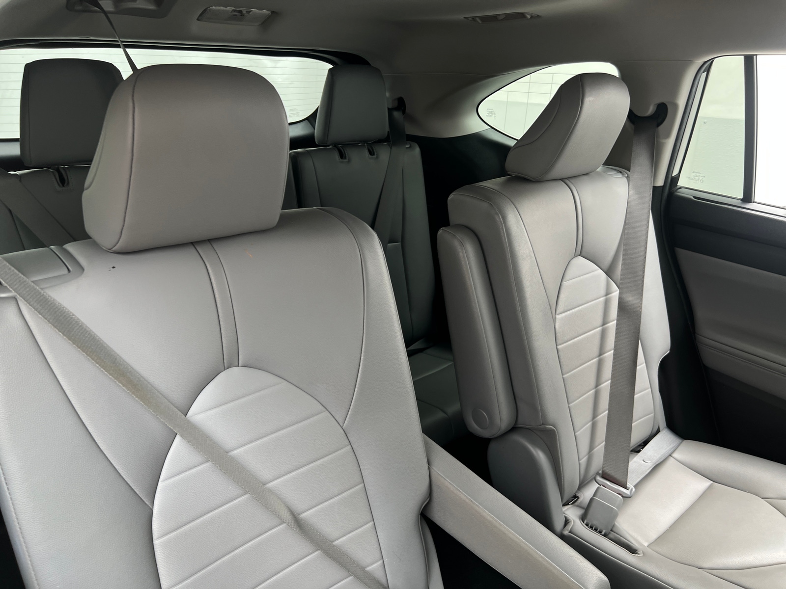 Thumbnail: 2020 Toyota Highlander - 5