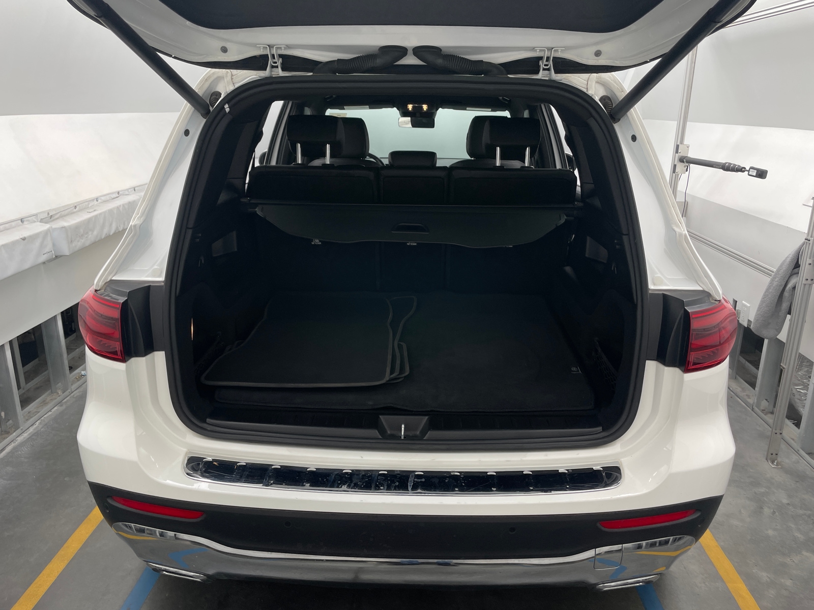 Thumbnail: 2024 Mercedes-Benz GLB - 6