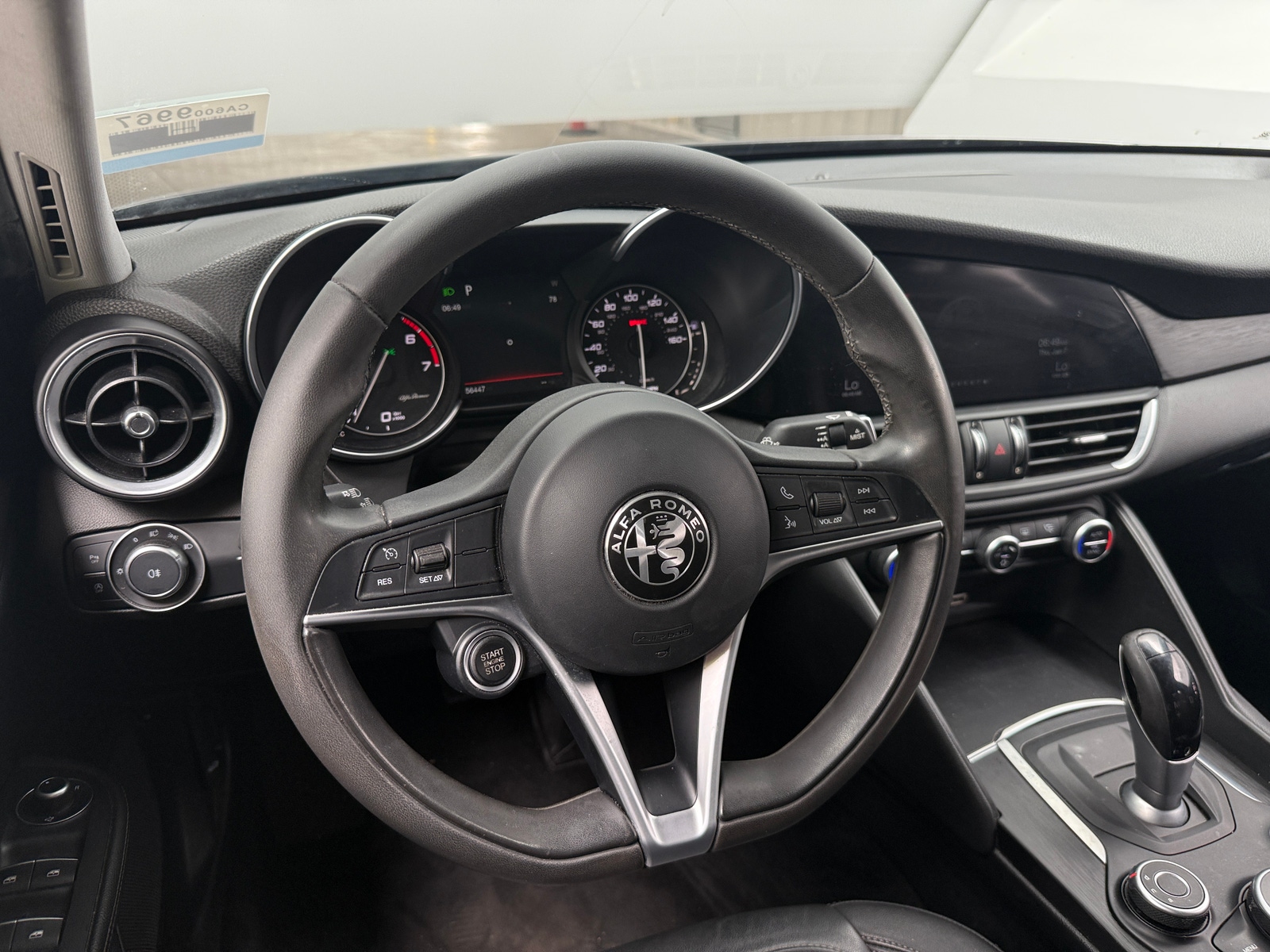 Thumbnail: 2017 Alfa Romeo Giulia - 4